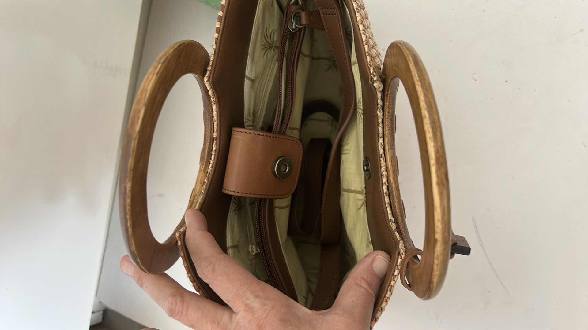 Photo 1 of 2 WOVEN WOMEN’ HANDBAGS