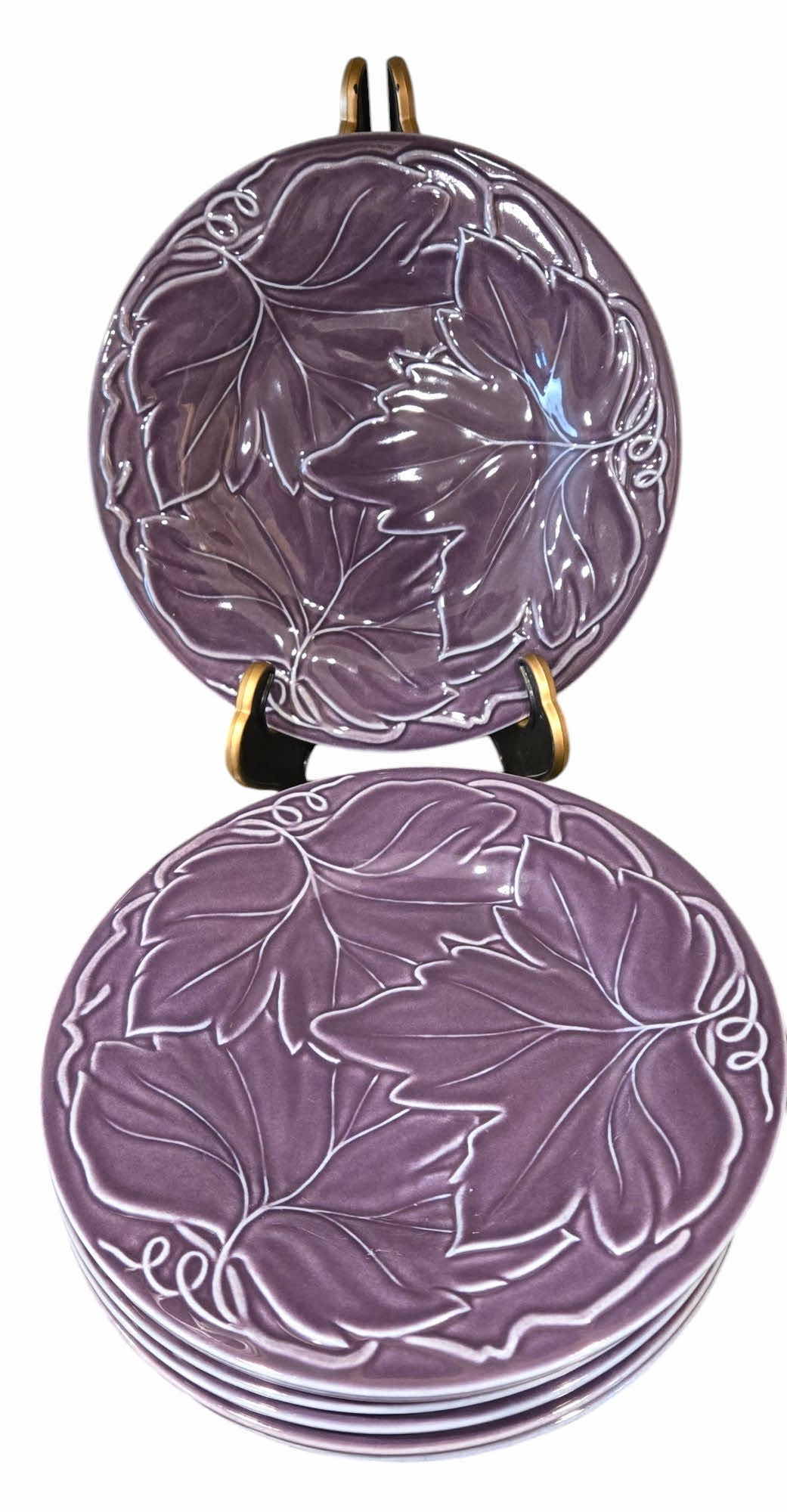 Photo 1 of 7 - MERLOT PFALTZGRAFF 9” PLATES