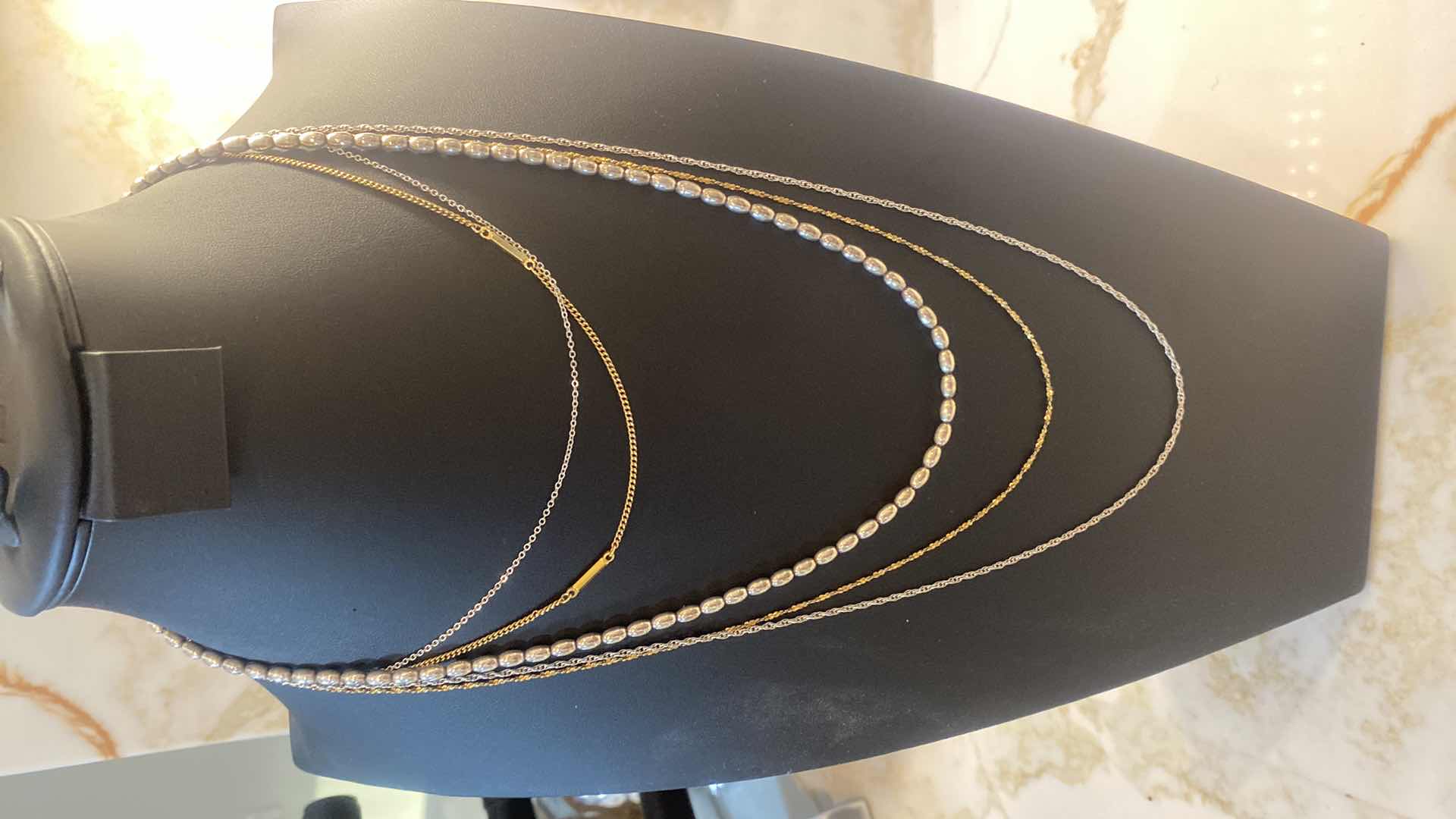 Photo 1 of  5 NECKLACES - COSTUME JEWELRY