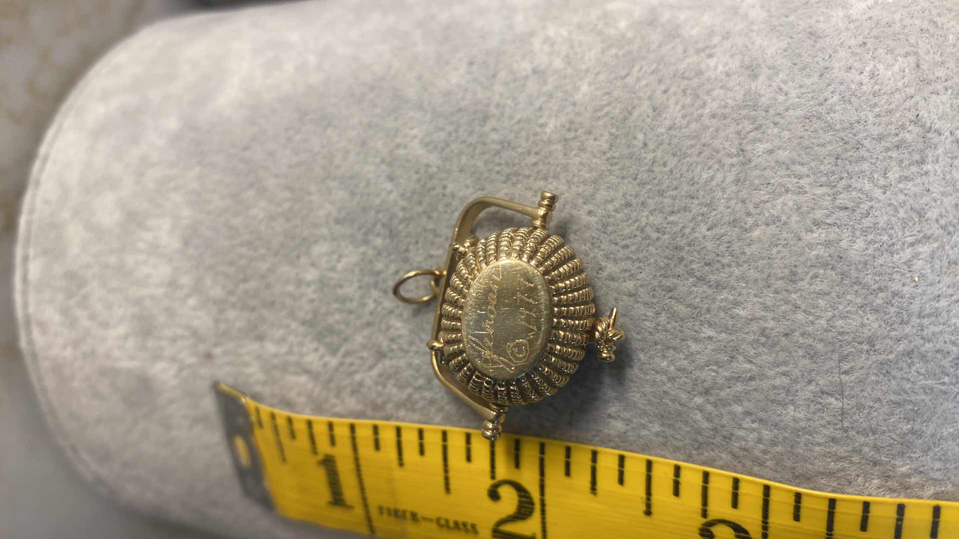 View 3 of 14K YELLOW GOLD 13.4 GRAMS BASKET CHARM FROM NANTUCKET WITH APPRAISAL FROM AUGUST 2005 - FINE JEWELRY