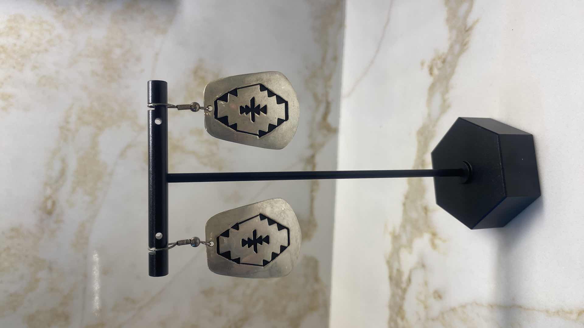 Photo 1 of  3 - EARRINGS METAL UNMARKED - COSTUME JEWELRY