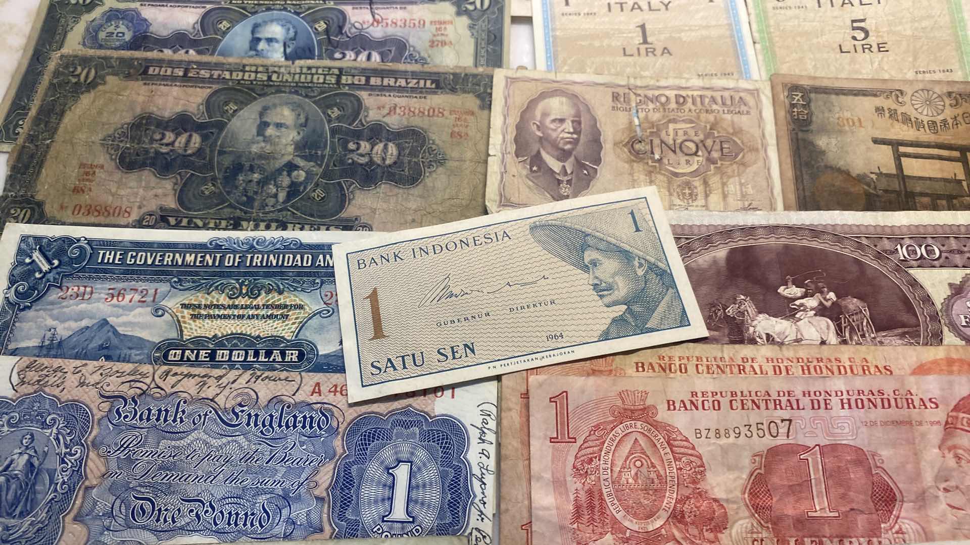 Photo 5 of FOREIGN CURRENCY ASSORTMENT