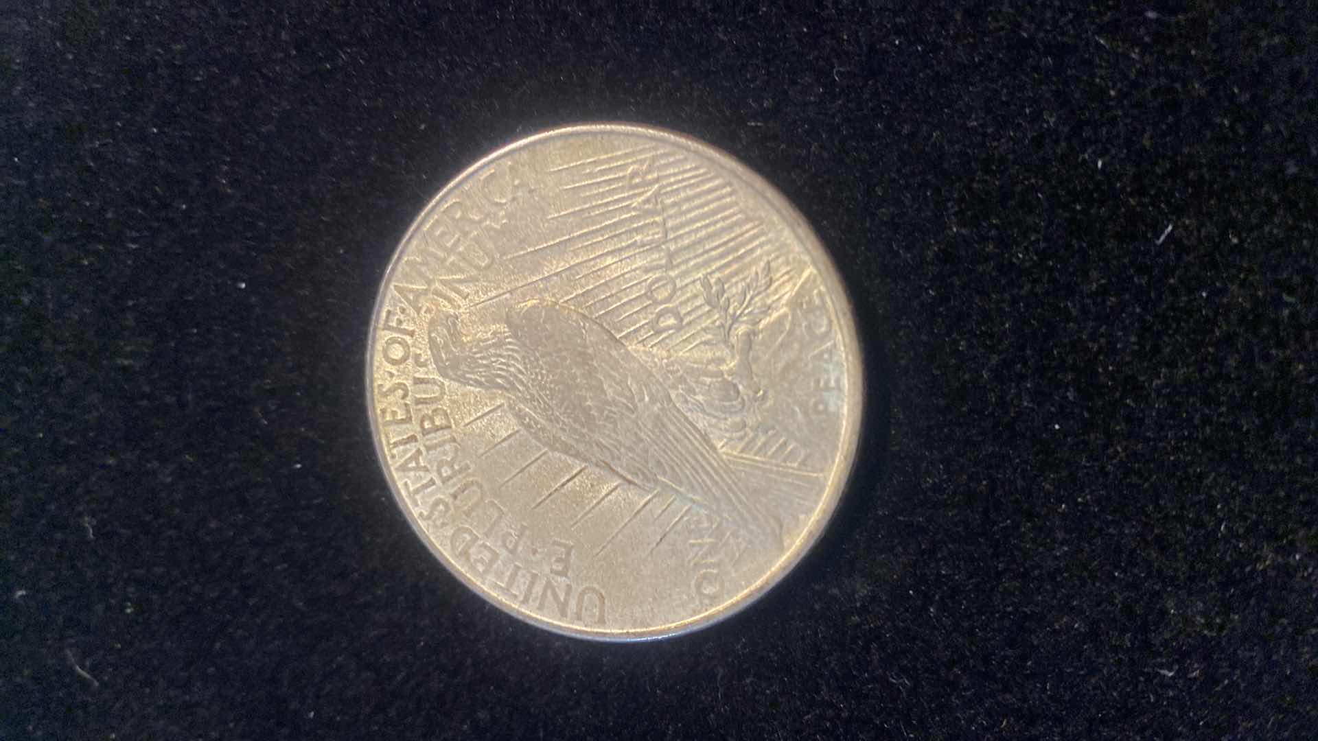 Photo 1 of 1922 PEACE SILVER DOLLAR