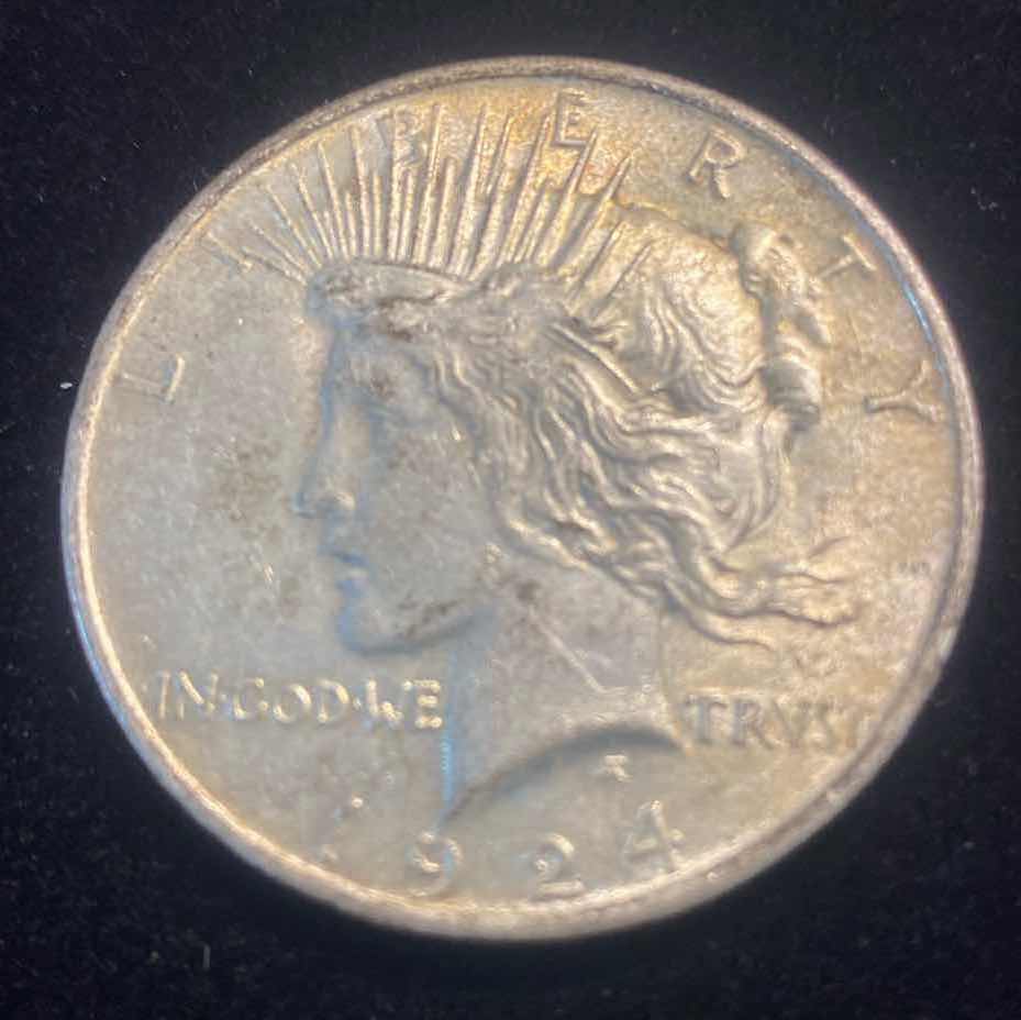 Photo 1 of 1924 PEACE SILVER DOLLAR