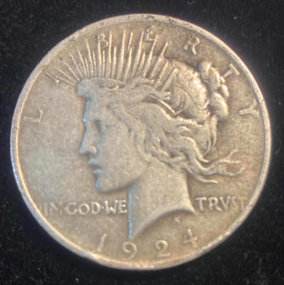 Photo 1 of 1924 PEACE SILVER DOLLAR