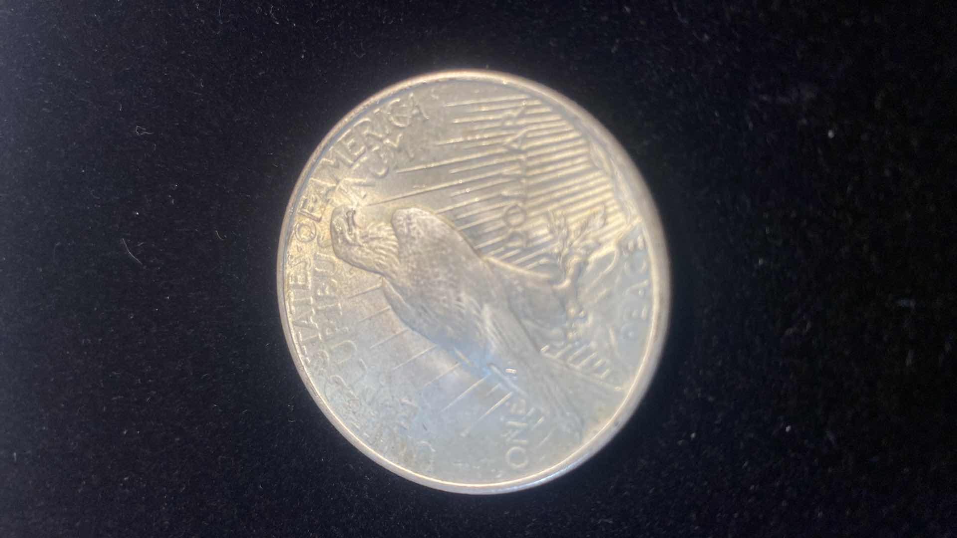 Photo 1 of 1925 PEACE SILVER DOLLAR