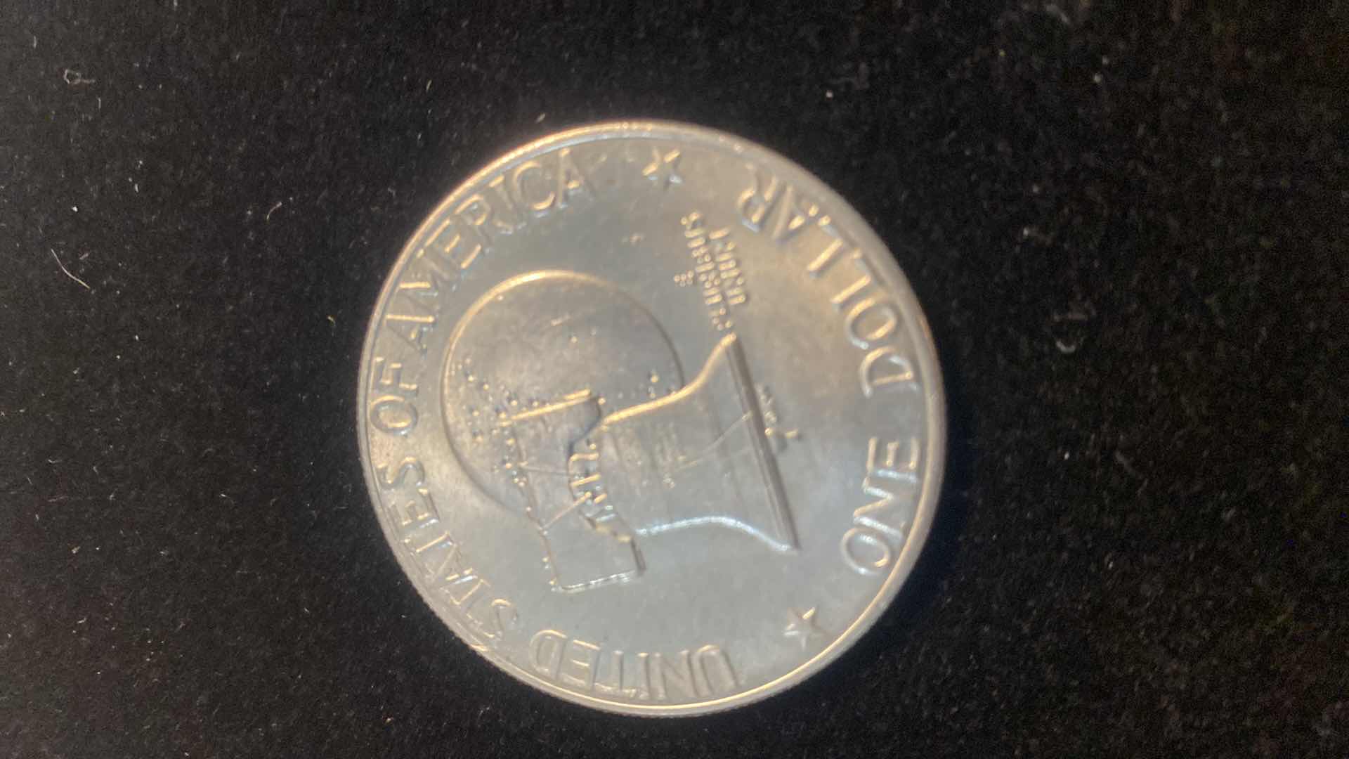 Photo 1 of 1976 EISENHOWER BICENTENNIAL SILVER DOLLAR