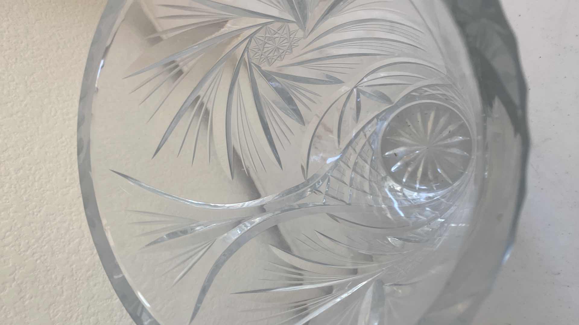 Photo 3 of CUT CRYSTAL VASE H11”