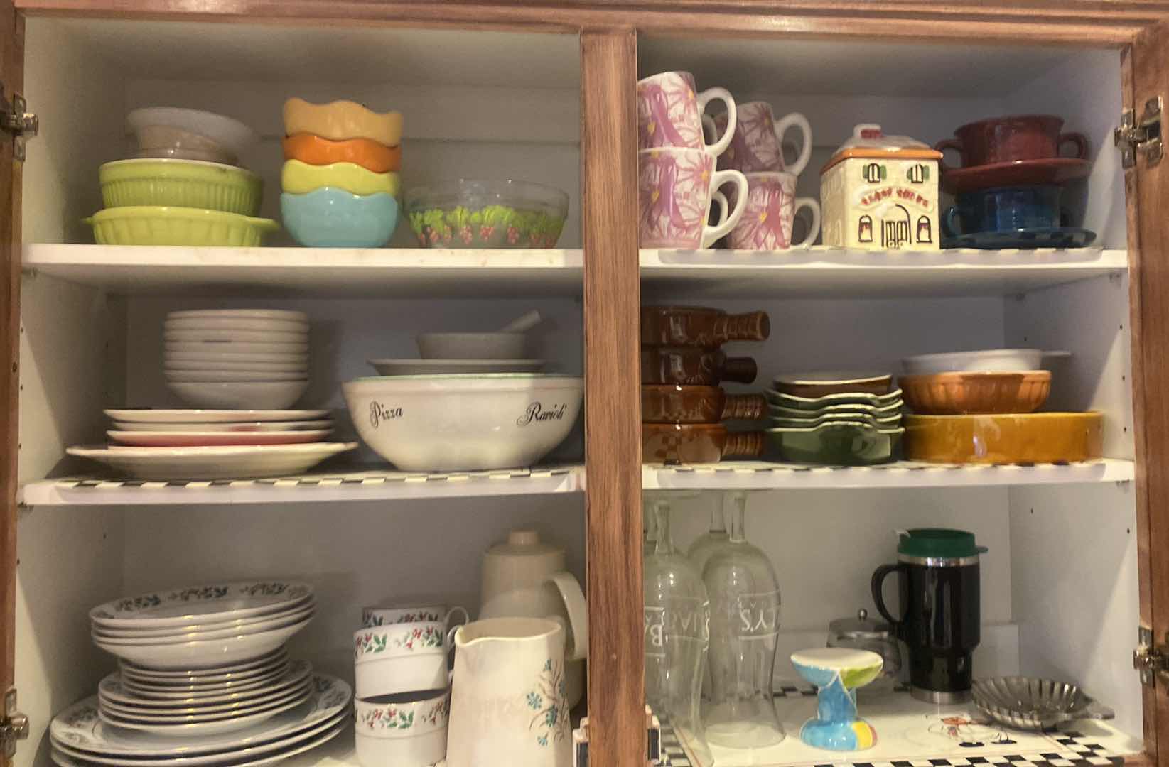 Photo 1 of CONTENTS KITCHEN CABINET - MIXED DISHES & COFFEE CUPS & GLASSES & SMALL BAKEWARE