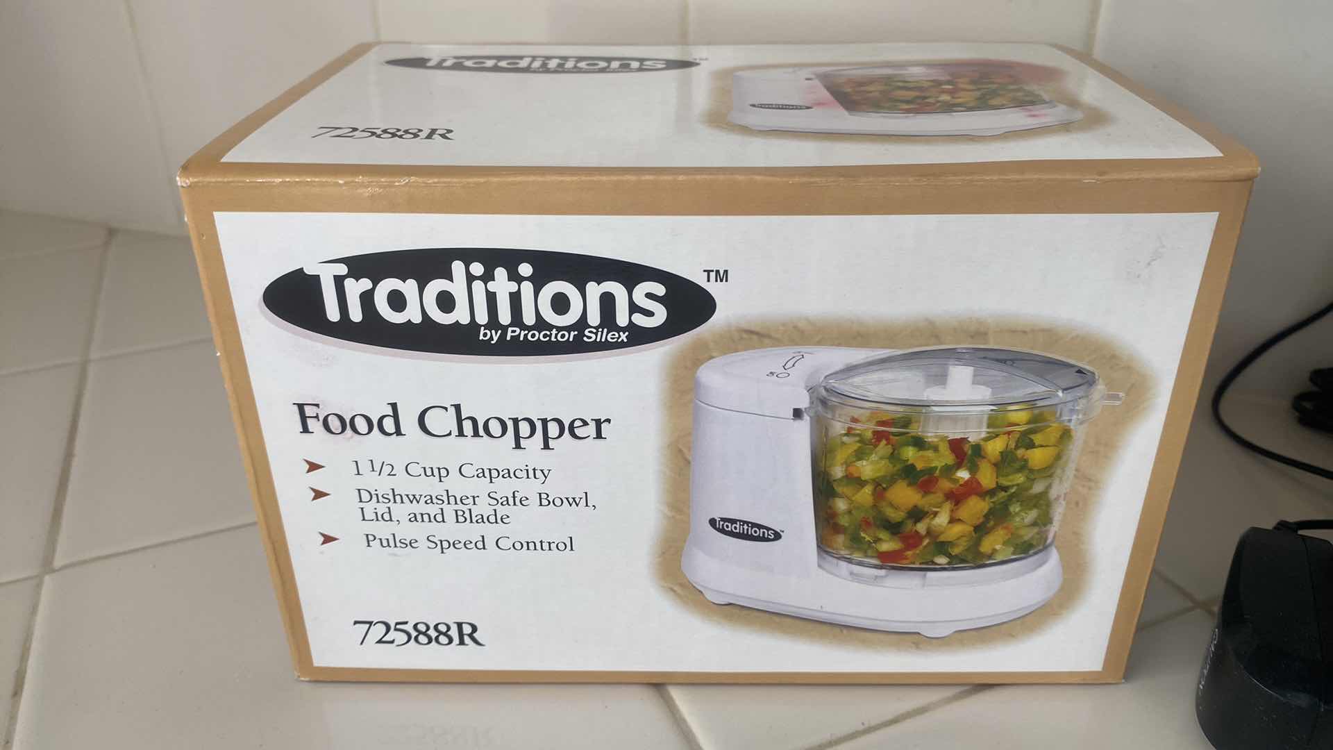 Photo 1 of OSTER WINE OPENER & TRADITIONS FOOD CHOPPER