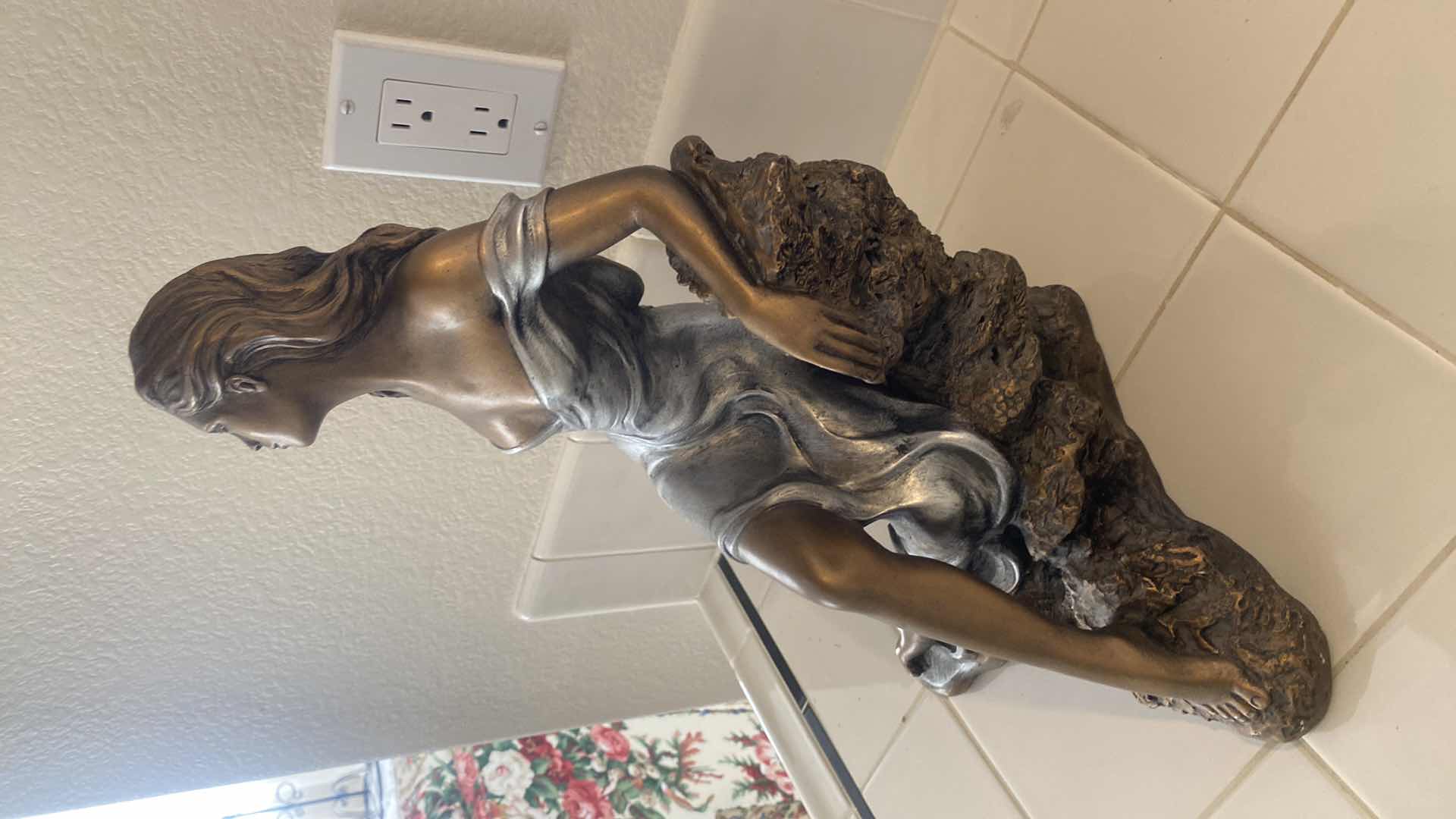 Photo 1 of AUSTIN SCULPTURE BRONZE CAST STATUE ALICE HEATH “MEMORIES” AP3579 H16.5”