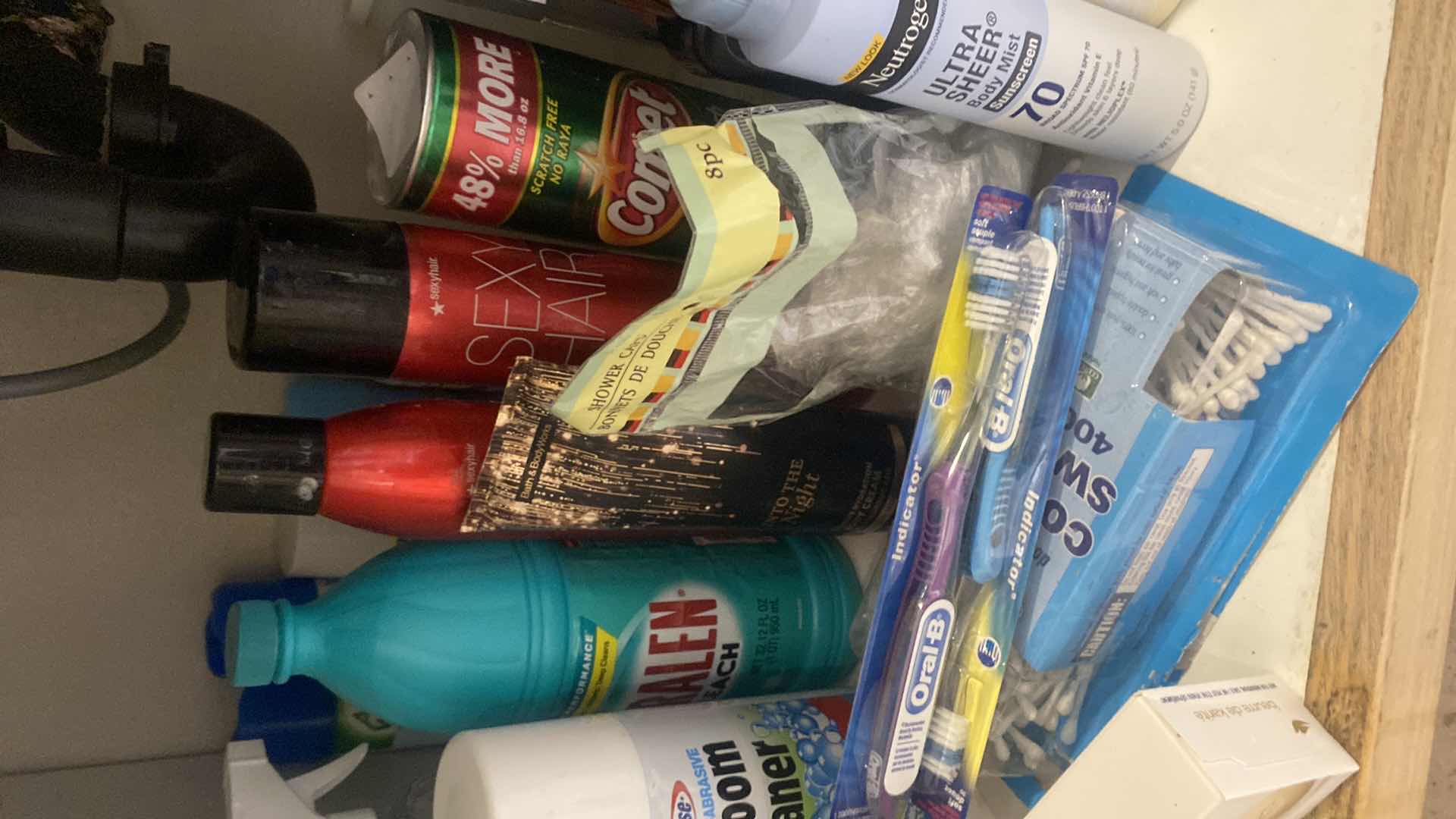 Photo 3 of CONTENTS BATHROOM CABINET - CLEANING, HAIR, SUNTAN & MORE