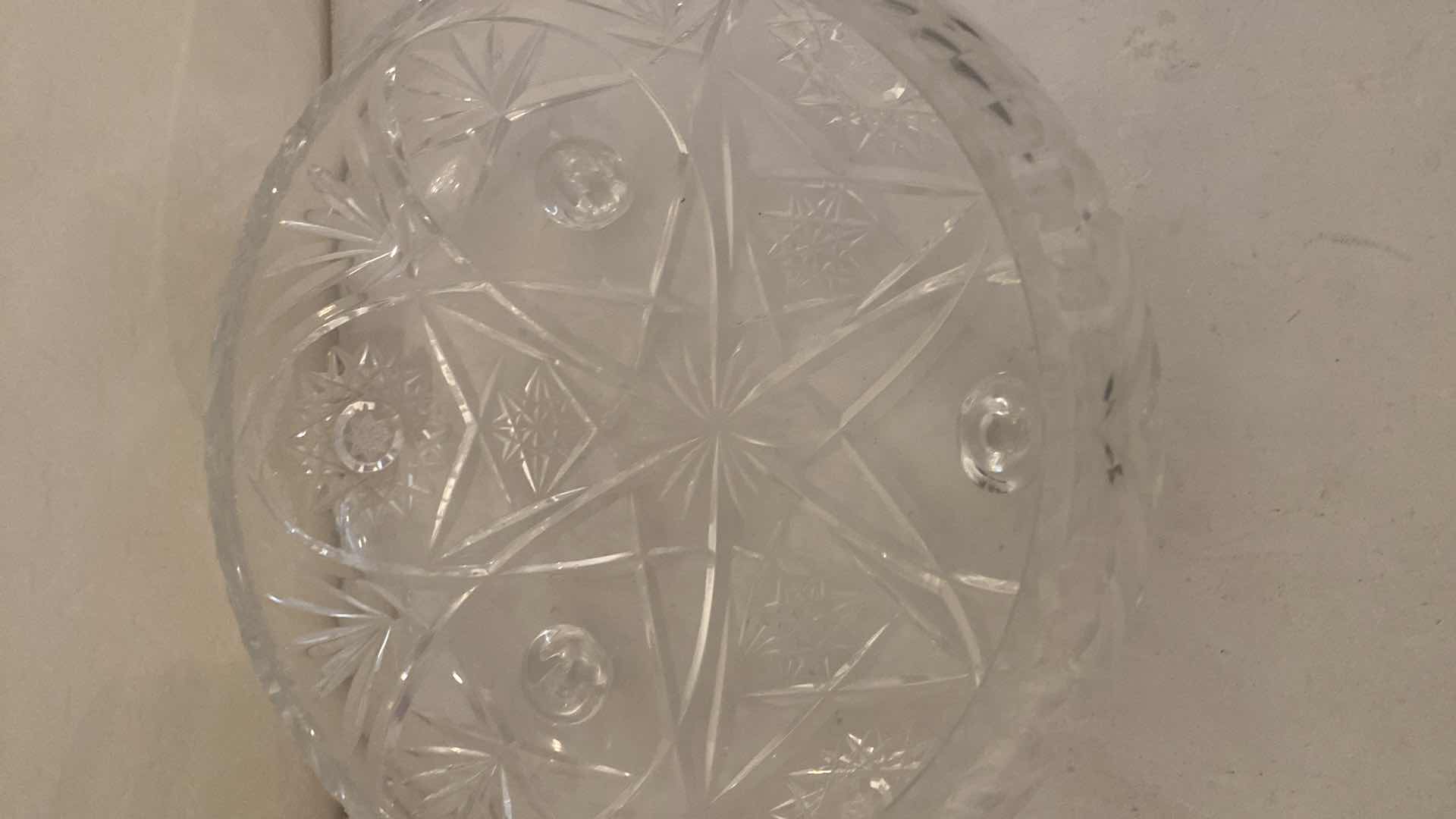 Photo 1 of 2 - CRYSTAL BOWLS PINWHEEL DESIGN FOOTED BIWL MEASURES 8 1/2” x 9”