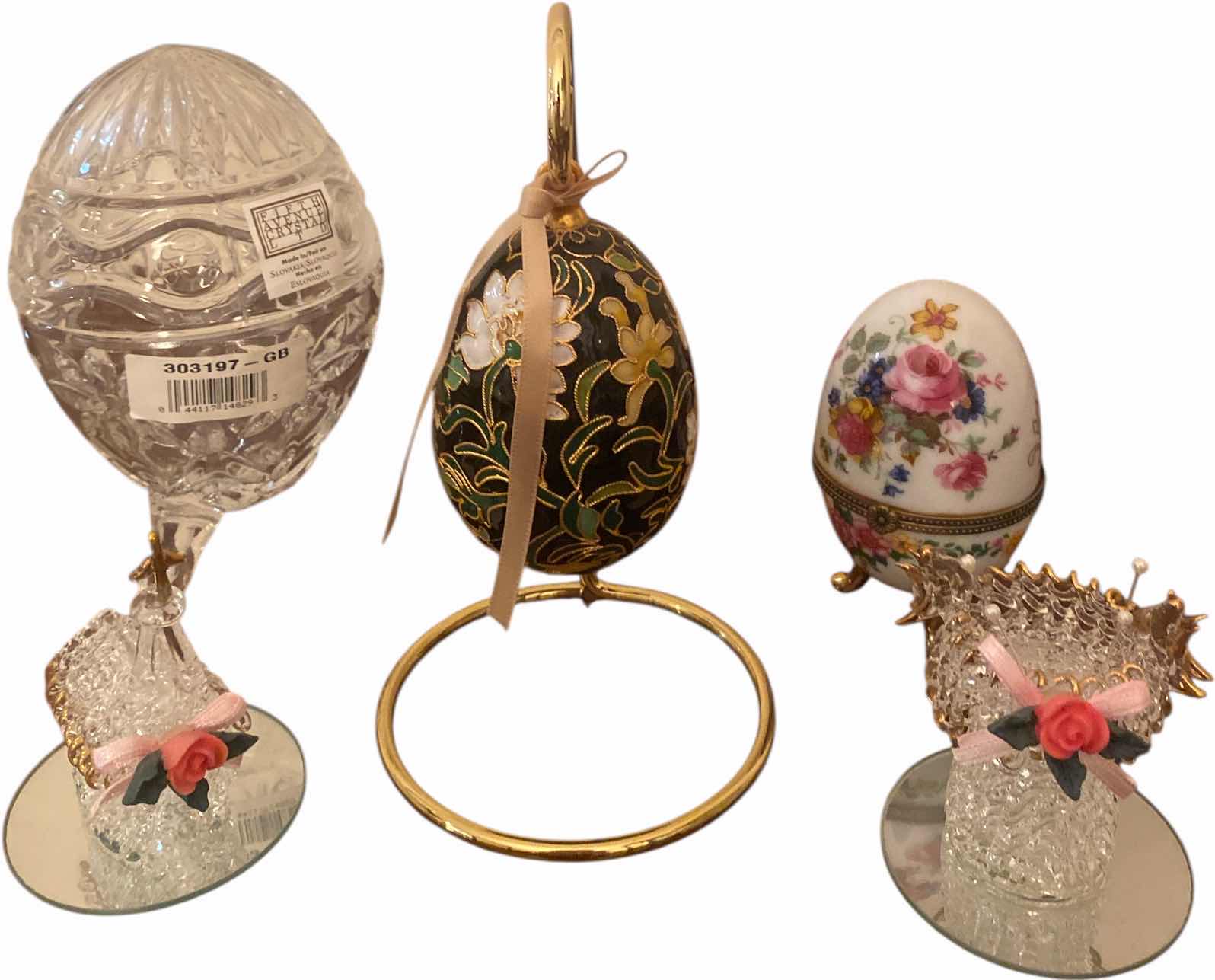 Photo 1 of 5 - HOME DECOR - EGGS & BLOWN GLASS LARGEST H6”