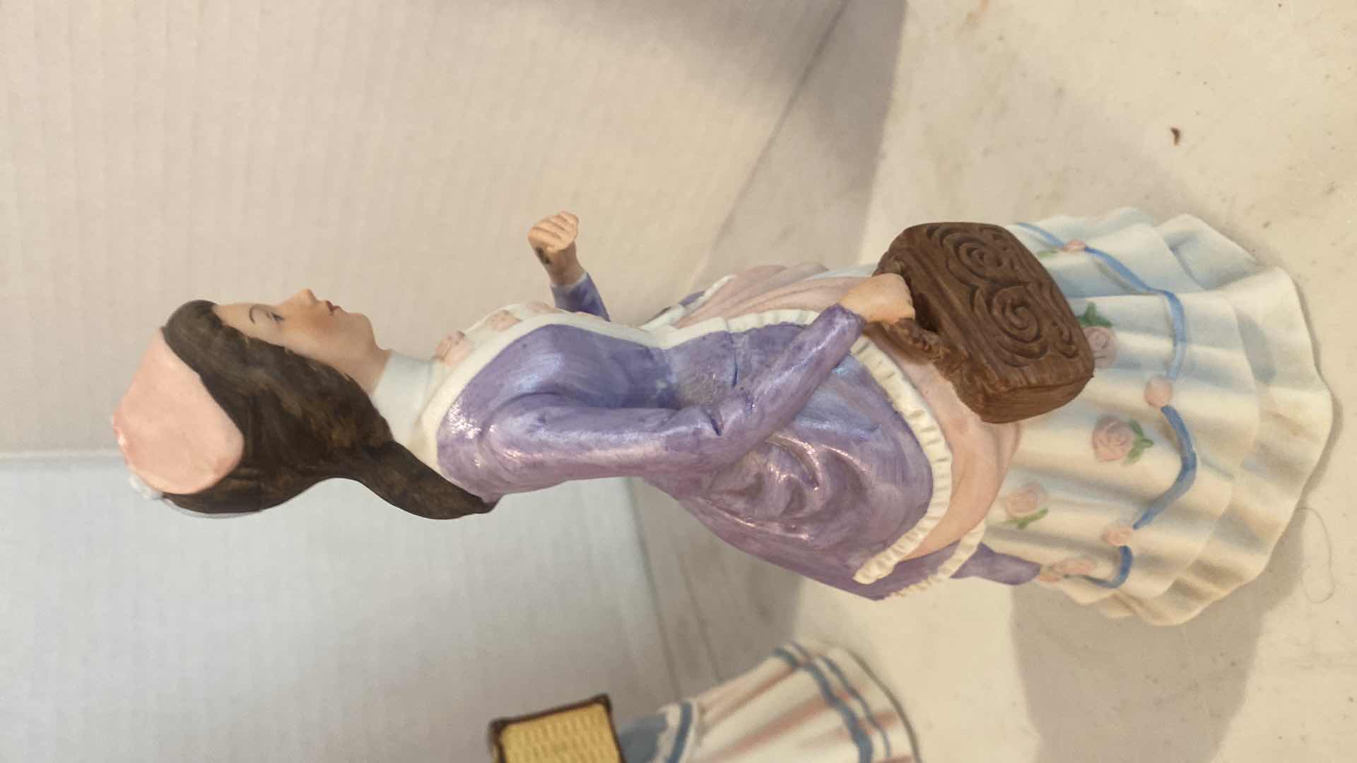 Photo 1 of AVON PRESIDENTS CLUB ALBEE AWARDS PORCELAIN FIGURINE H 9”