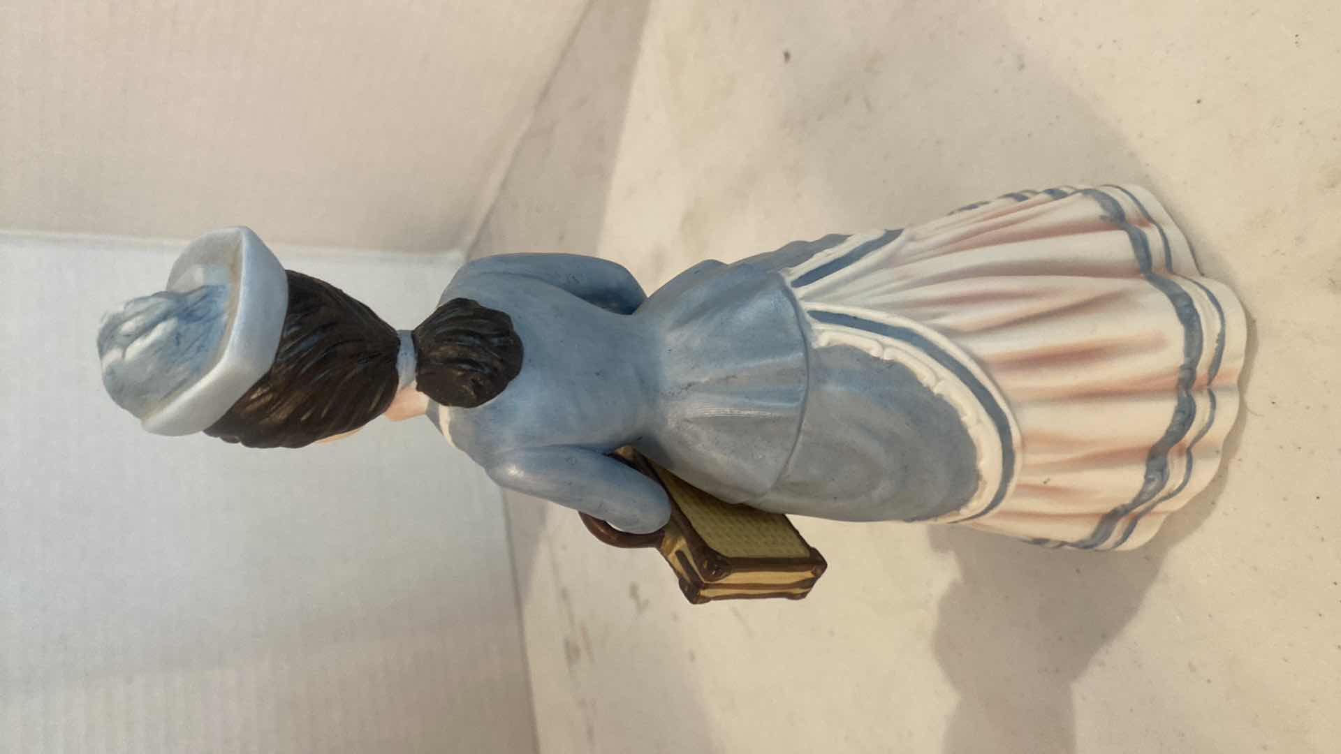 Photo 1 of AVON PRESIDENTS CLUB ALBEE AWARDS PORCELAIN FIGURINE H 9”