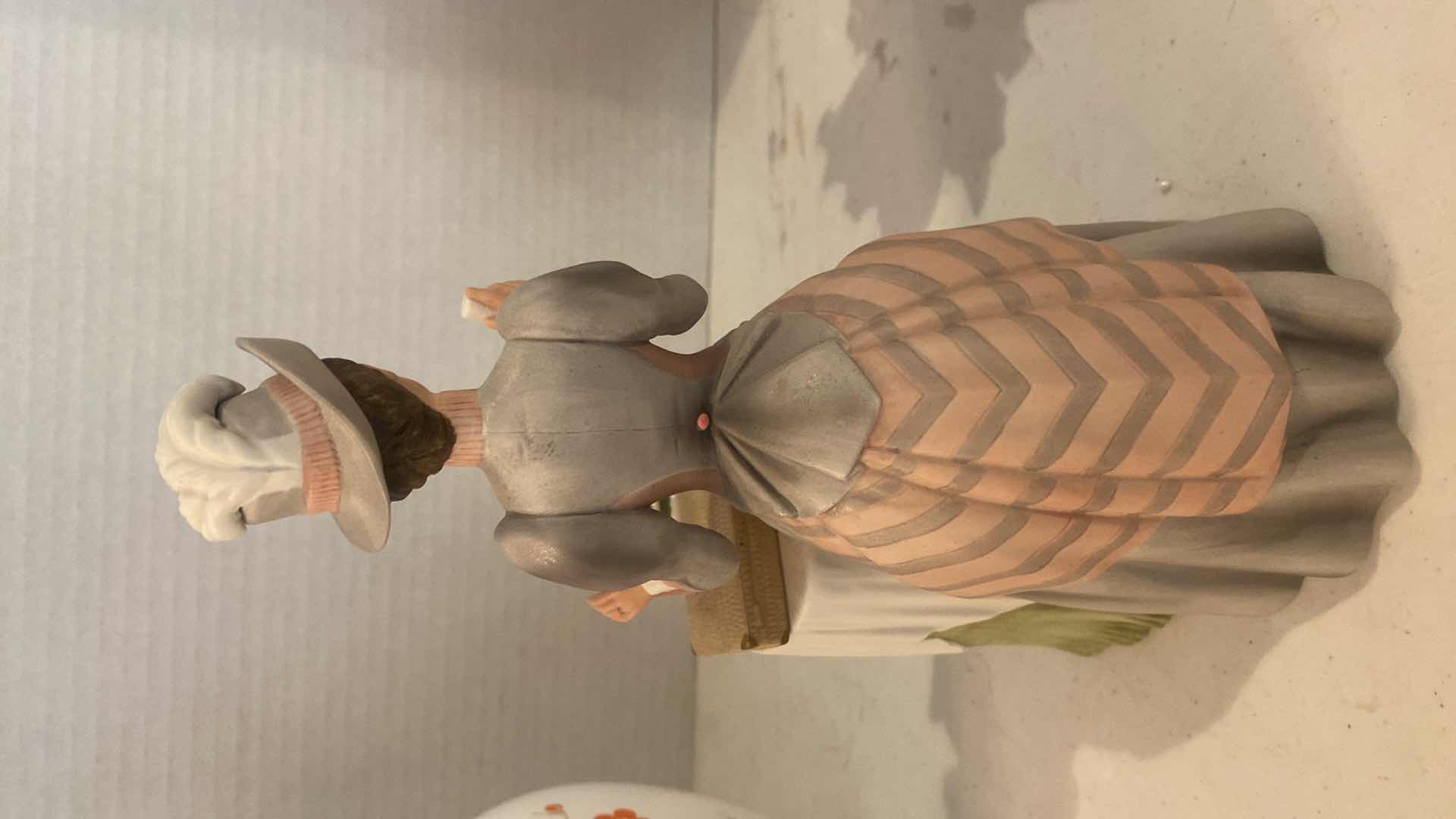 Photo 1 of AVON PRESIDENTS CLUB ALBEE AWARDS PORCELAIN FIGURINE H 9 1/2”