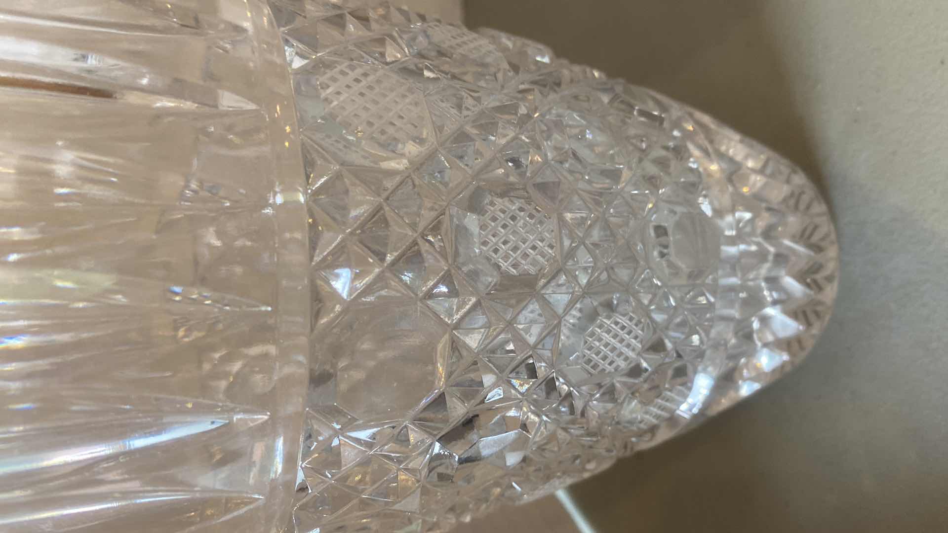 Photo 1 of 2 - CRYSTAL DECOR - FOOTED BOWL & VASE H9”