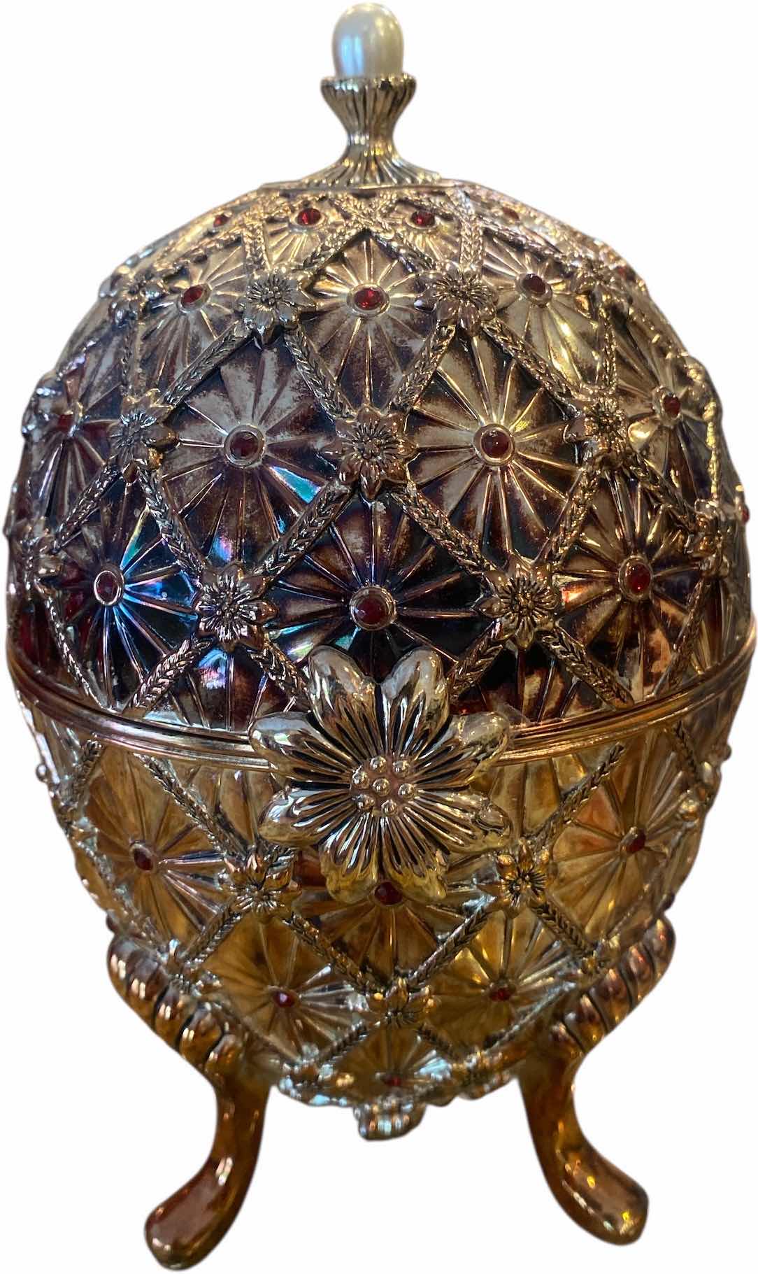 Photo 1 of 2001 WALLACE MUSICAL EGG H8”