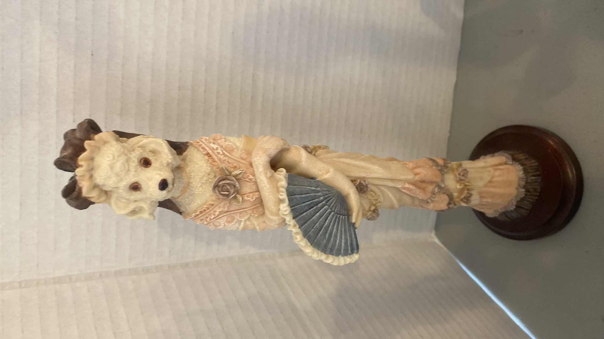 Photo 1 of 3 - FIGURINES TALLEST H13”