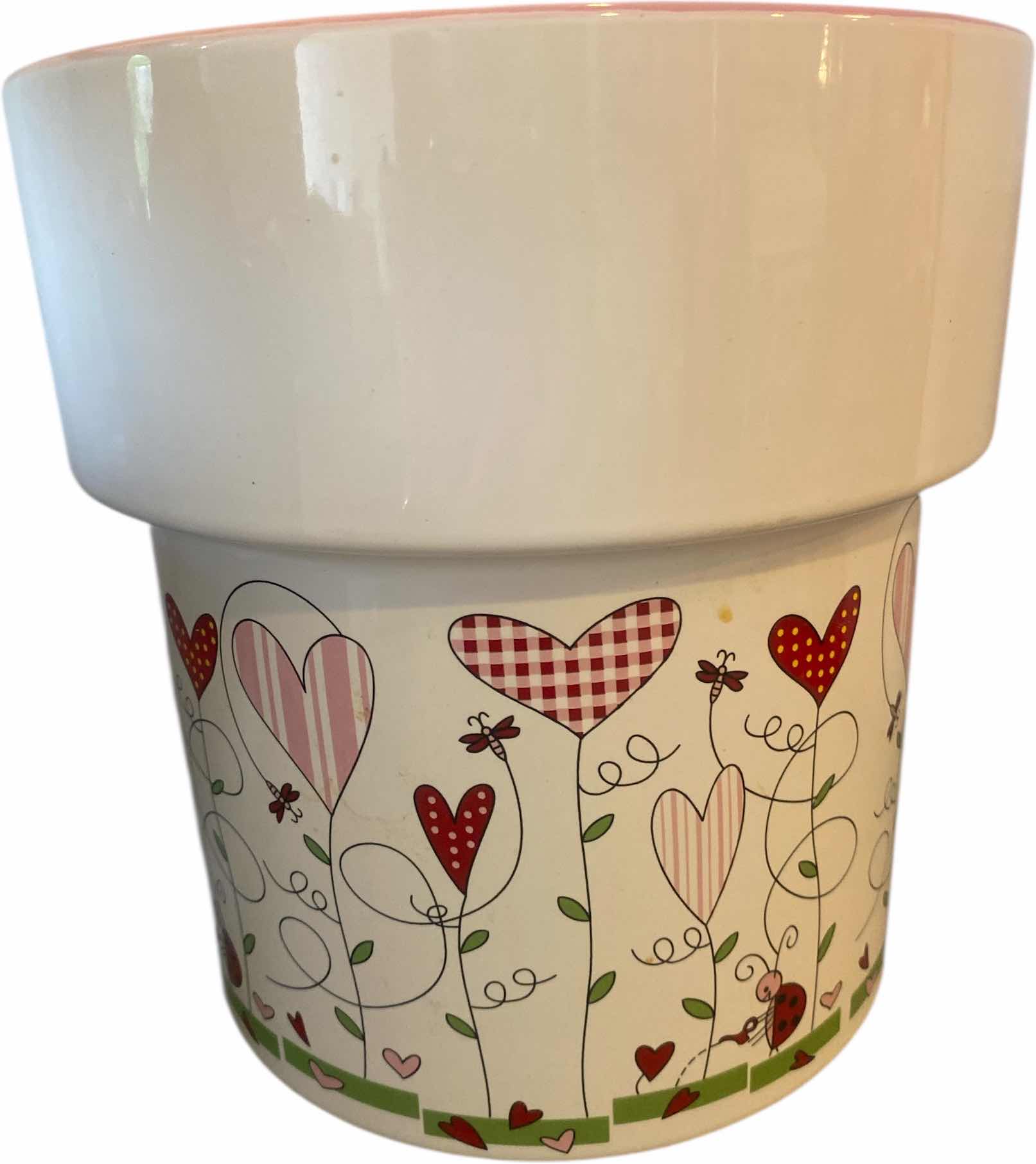 Photo 1 of CERAMIC POT WITH HEARTS 7” x 7 1/2”