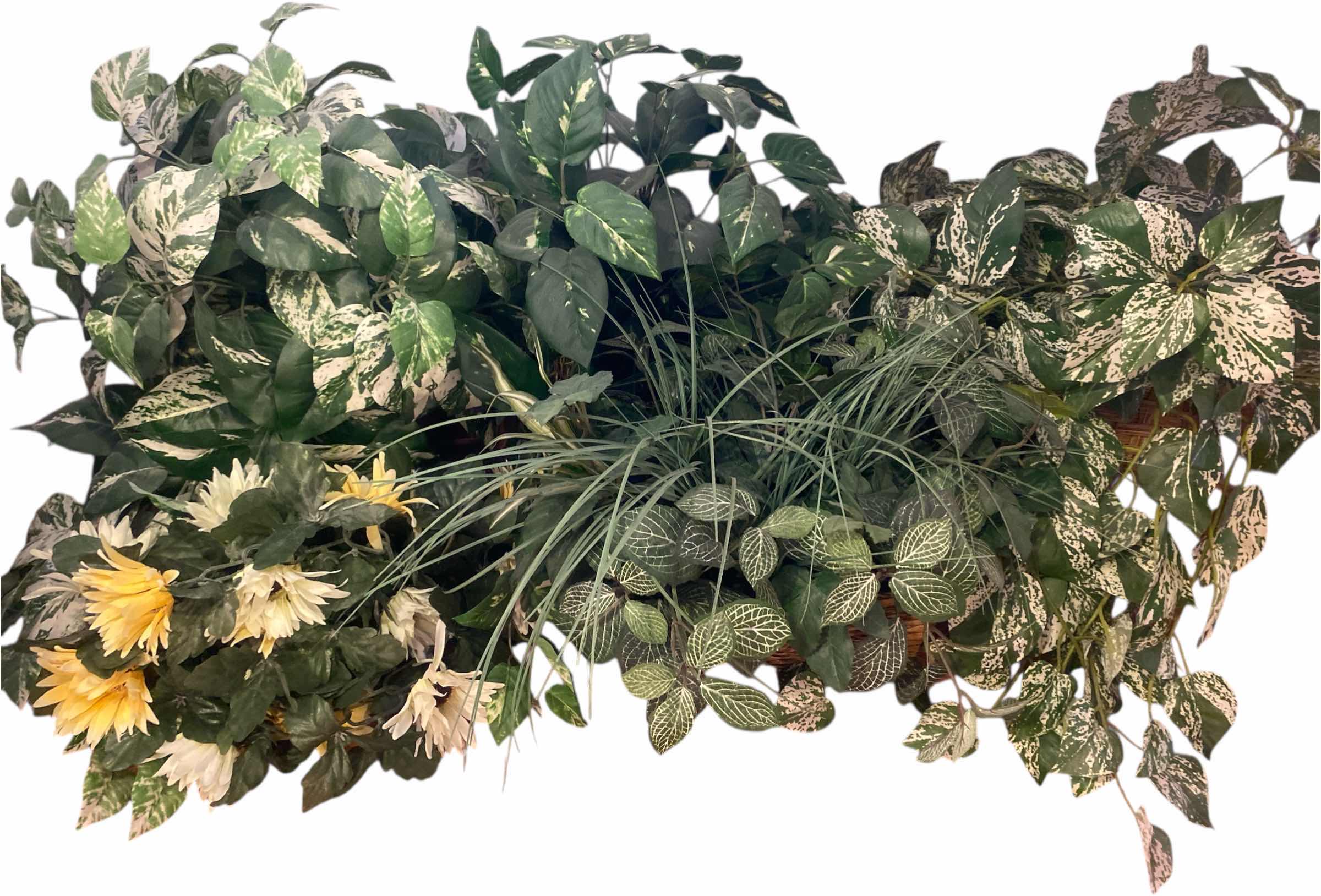 Photo 1 of 4 - FAUX PLANTS & FLOWER GARLAND