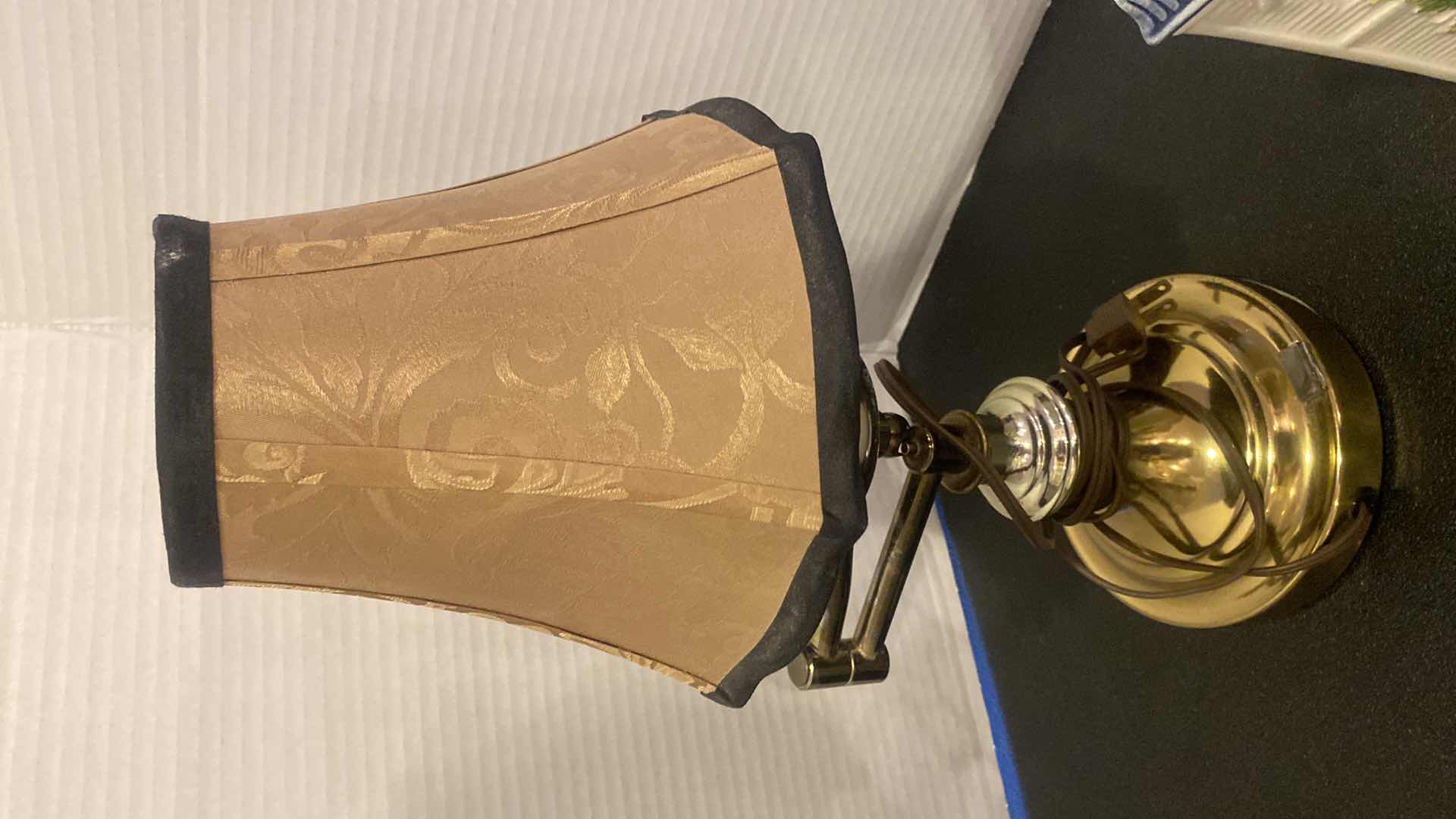 Photo 3 of 2 - DESK LAMPS H17”