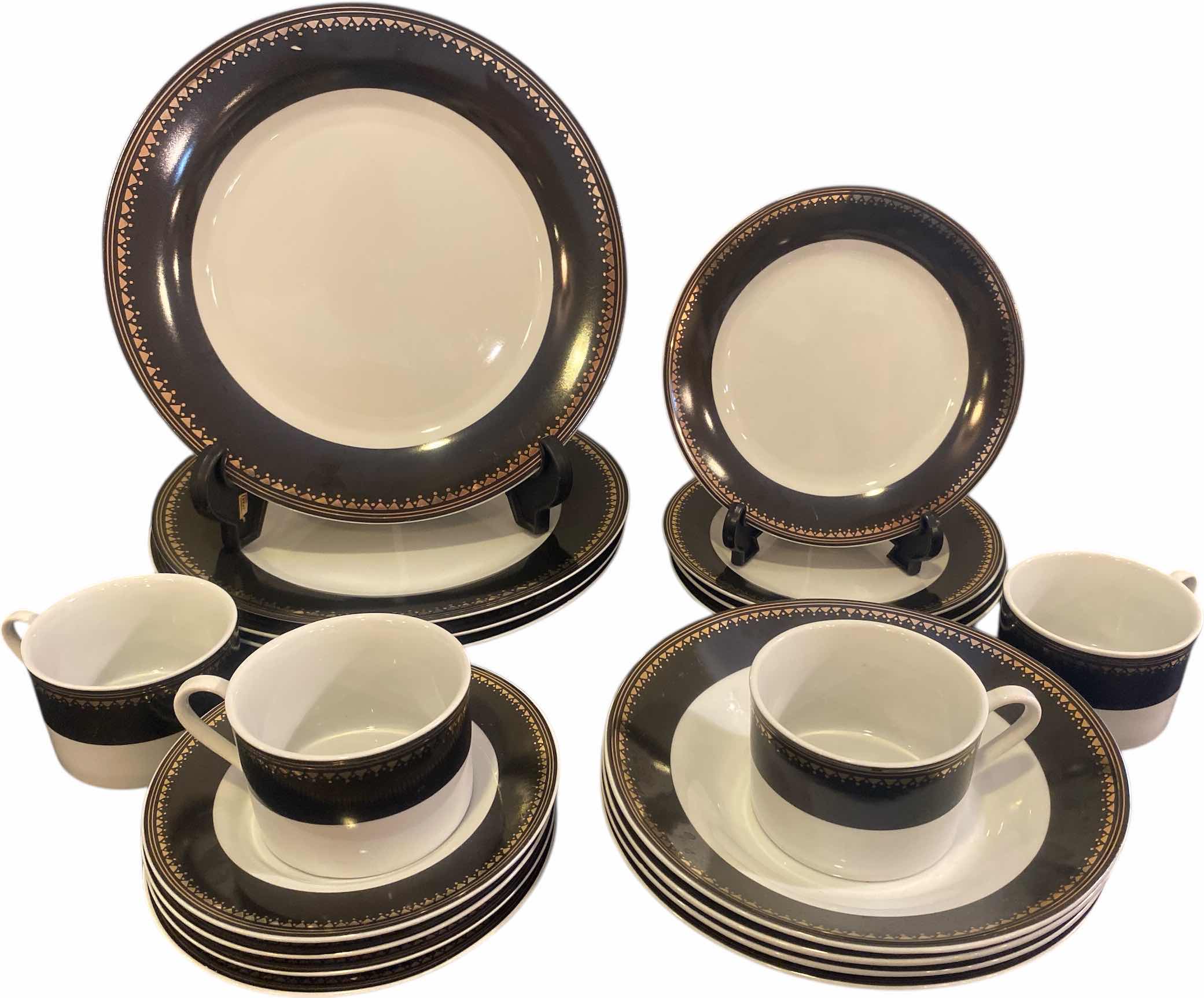 Photo 1 of 20 PIECE SET GIBSON ELITE CHINA (a few chips)