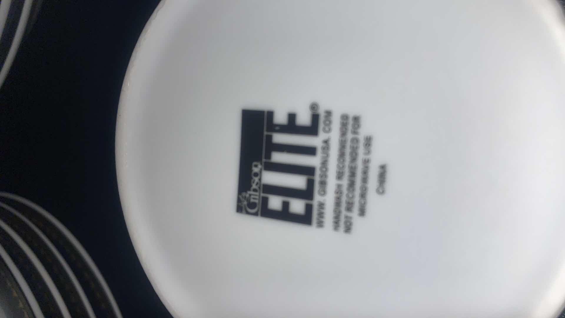 Photo 1 of 20 PIECE SET GIBSON ELITE CHINA (a few chips)