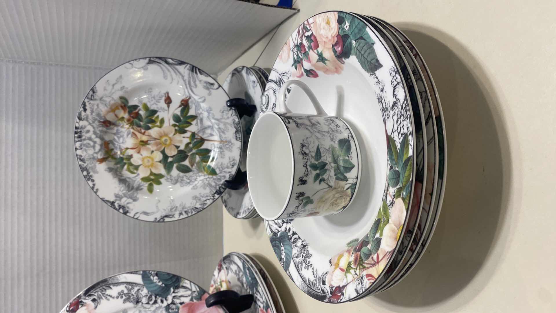 Photo 1 of 20 PIECE SET AMERICAN ATELIER RISE TOILE PORCELAIN CHINA