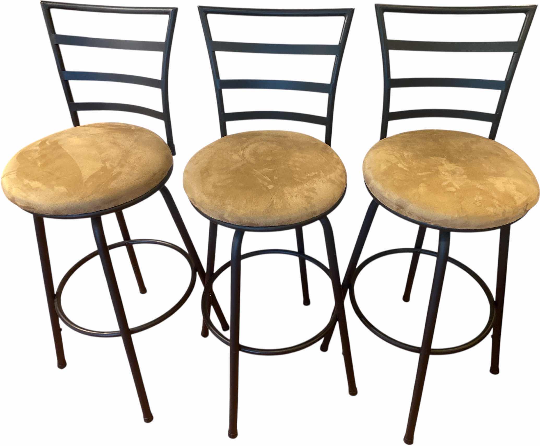 Photo 1 of 3 - BARSTOOLS SEAT HEIGHT H29 1/2 “