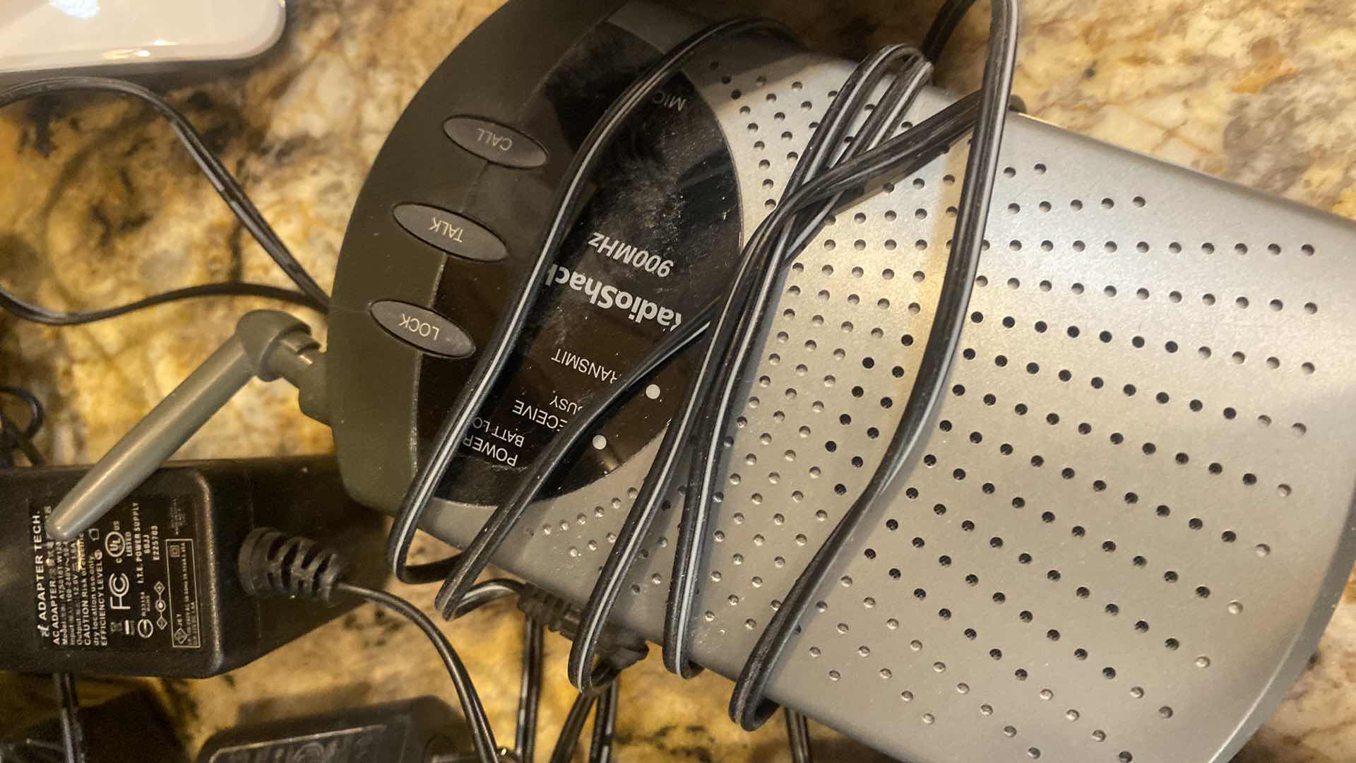 Photo 1 of ASSORTED ELECTRONICS