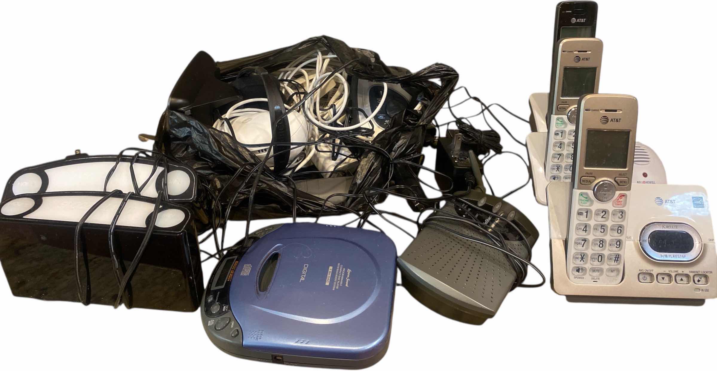 Photo 1 of ASSORTED ELECTRONICS