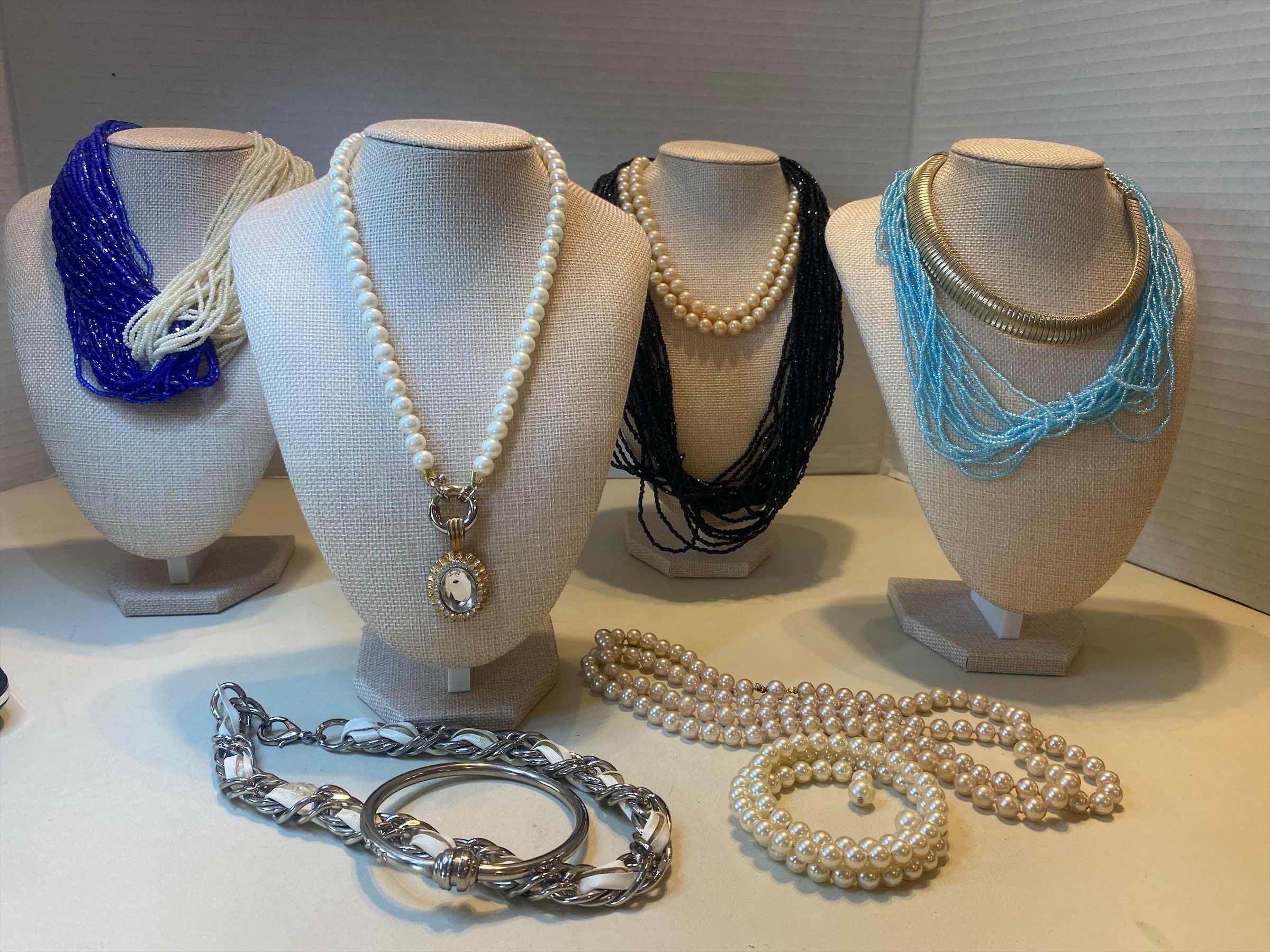 Photo 1 of 10 - NECKLACES & BRACELETS FASHION JEWELRY