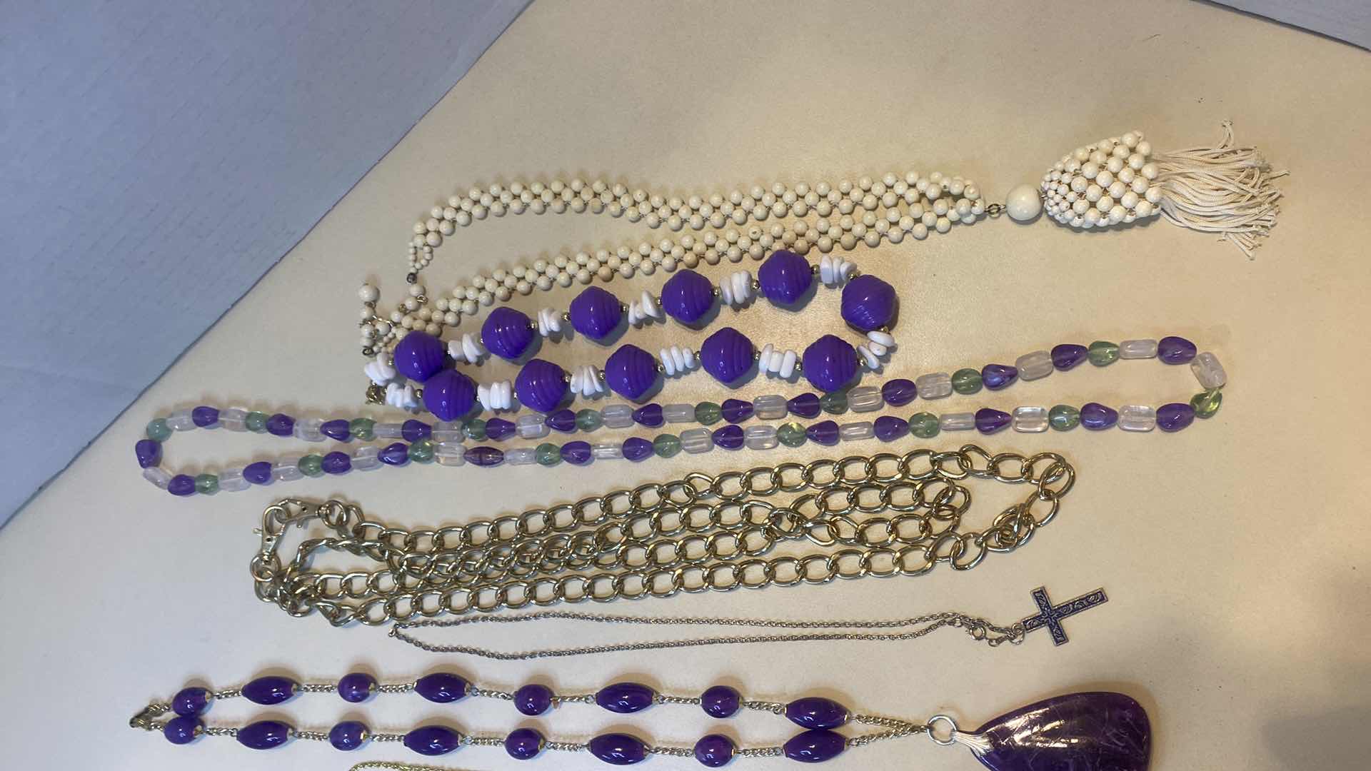 Photo 1 of 11 - NECKLACES FASHION JEWELRY