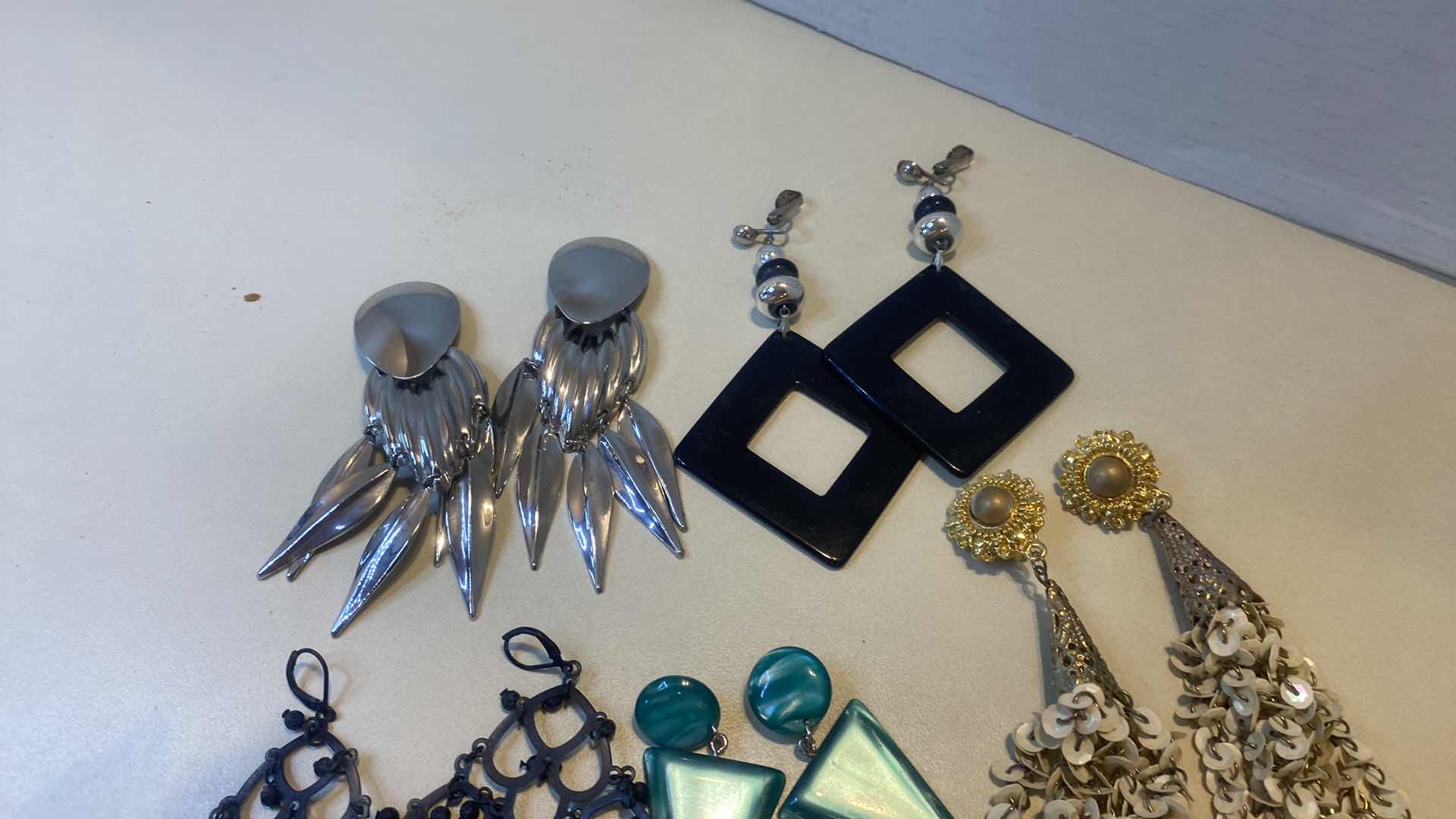 Photo 1 of 8 - CLIP ON EARRINGS FASHION JEWELRY