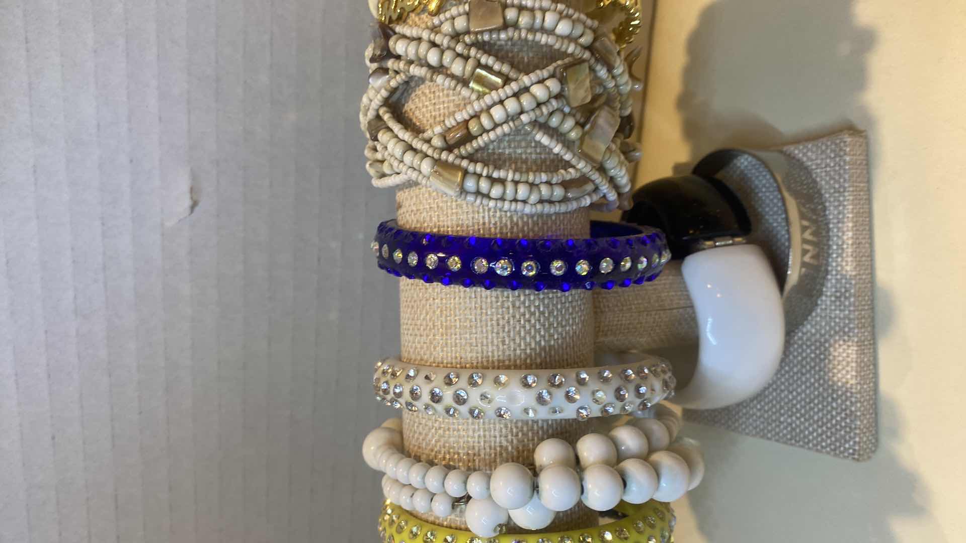 Photo 1 of 14 - BRACELETS FASHION JEWELRY