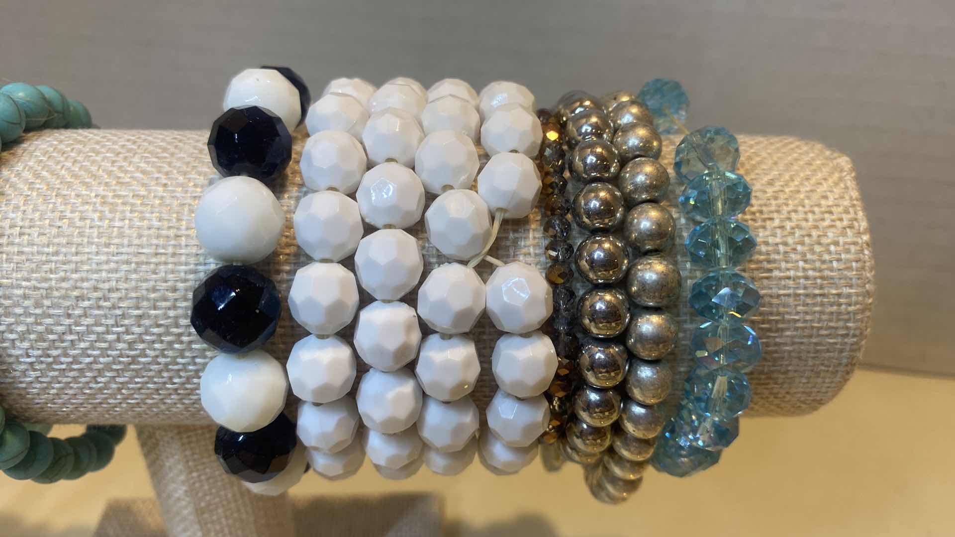 Photo 1 of 15 - BRACELETS FASHION JEWELRY