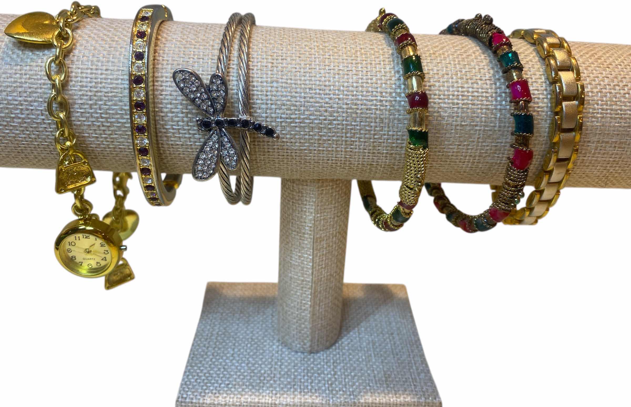 Photo 1 of 6 - BRACELETS FASHION JEWELRY