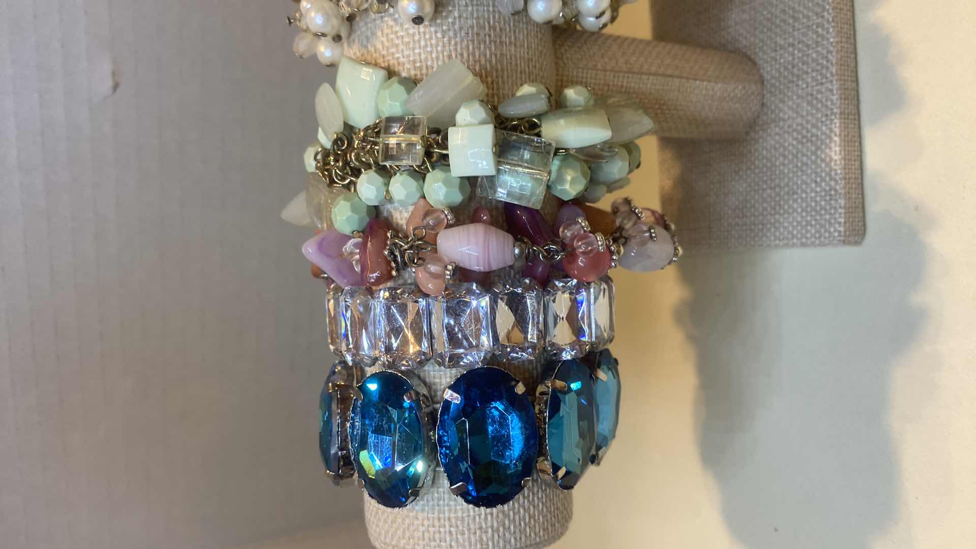 Photo 1 of 8 - BRACELETS FASHION JEWELRY