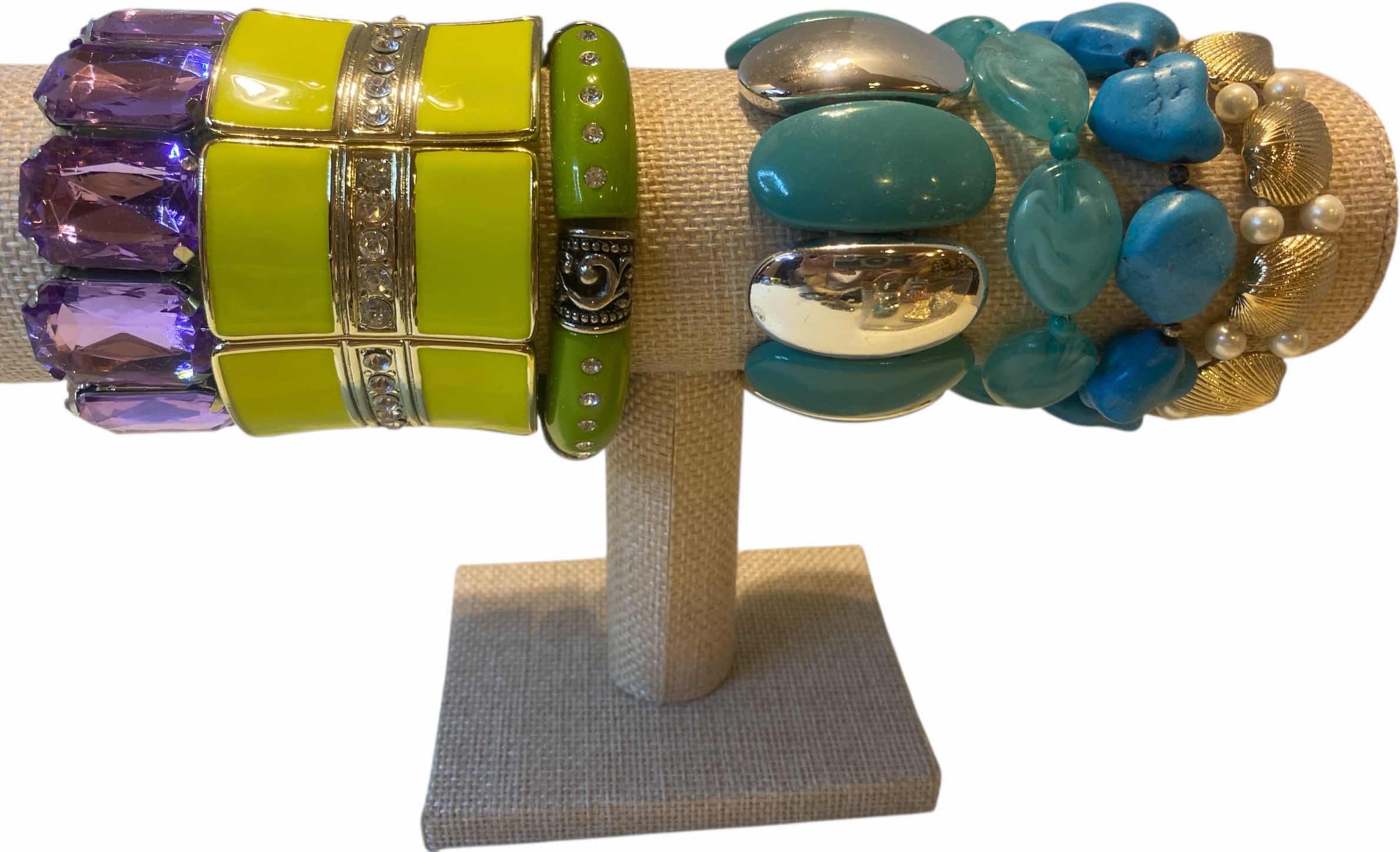 Photo 1 of 7 - BRACELETS FASHION JEWELRY