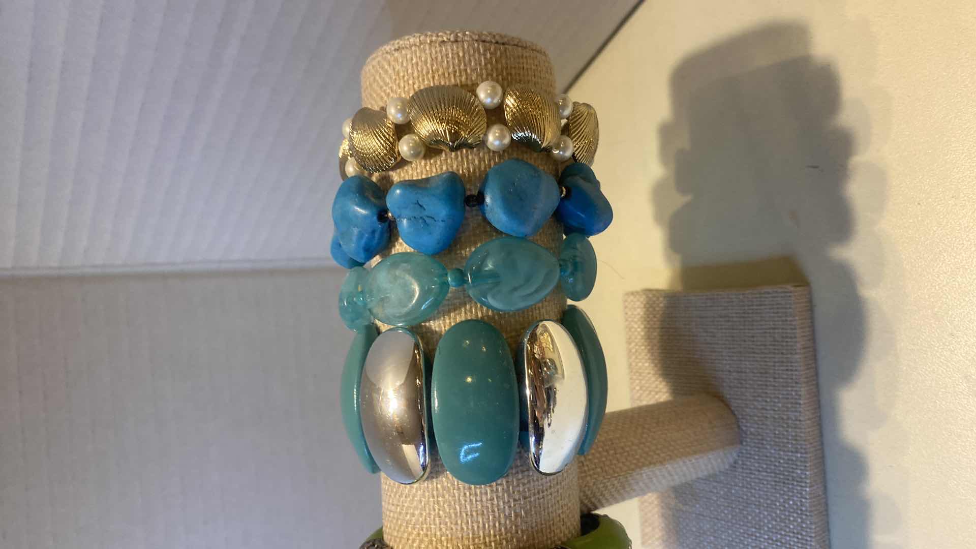 Photo 1 of 7 - BRACELETS FASHION JEWELRY