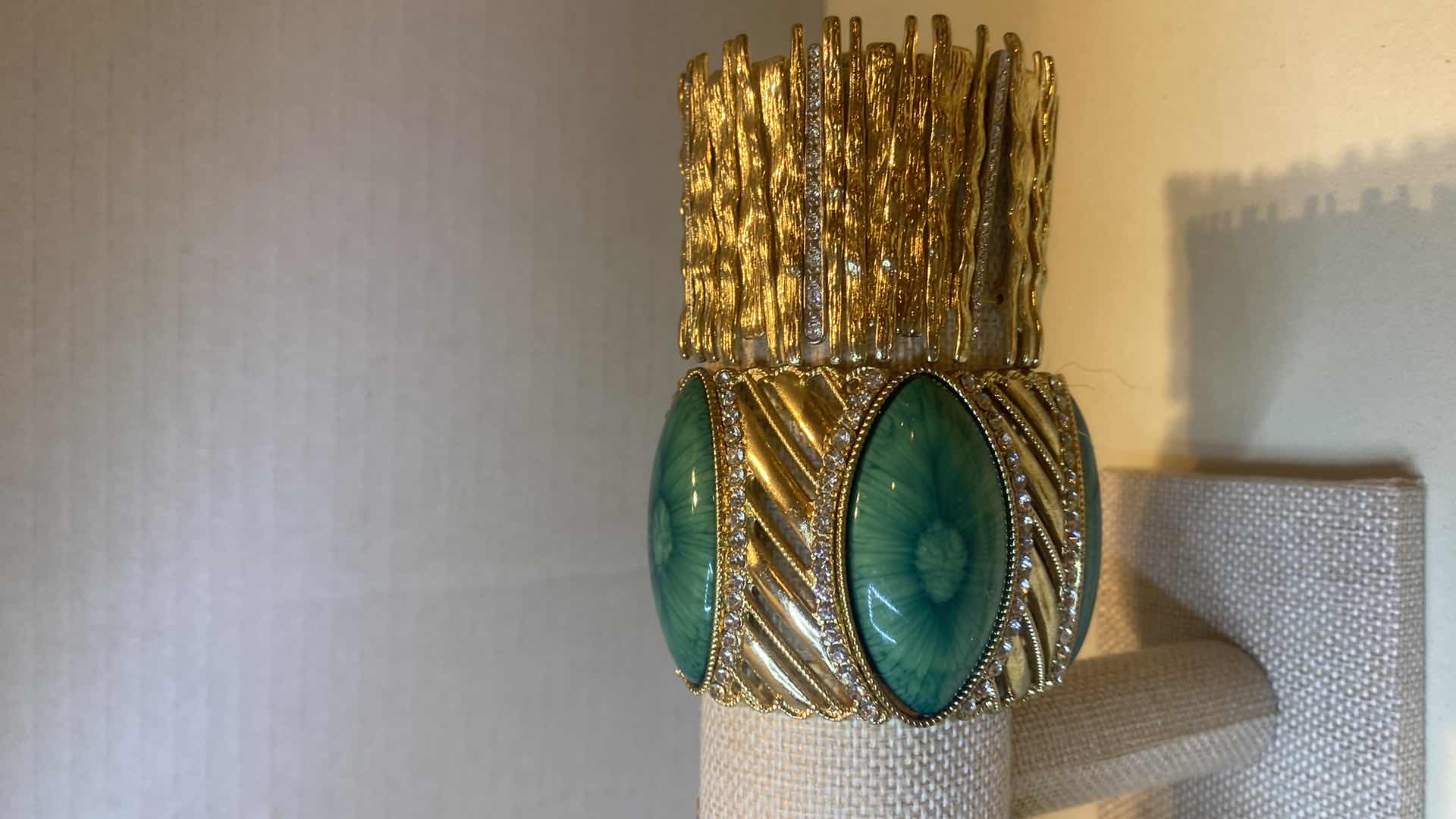 Photo 1 of 4 - BRACELETS FASHION JEWELRY