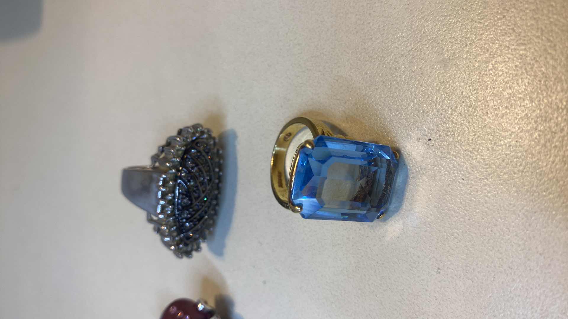 Photo 1 of 6 - FASHION JEWELRY RINGS VARIOUS SIZES