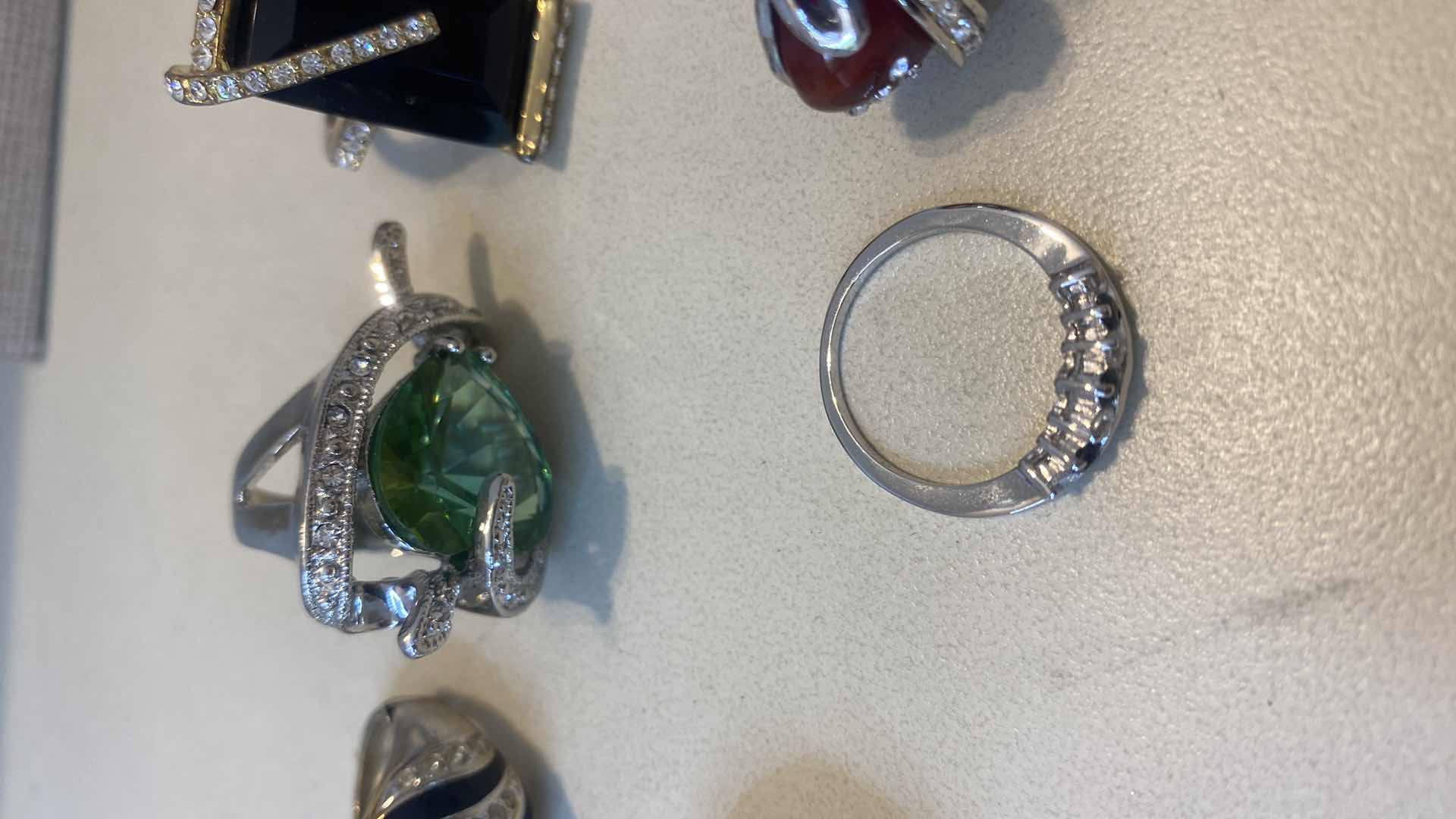Photo 1 of 6 - FASHION JEWELRY RINGS VARIOUS SIZES