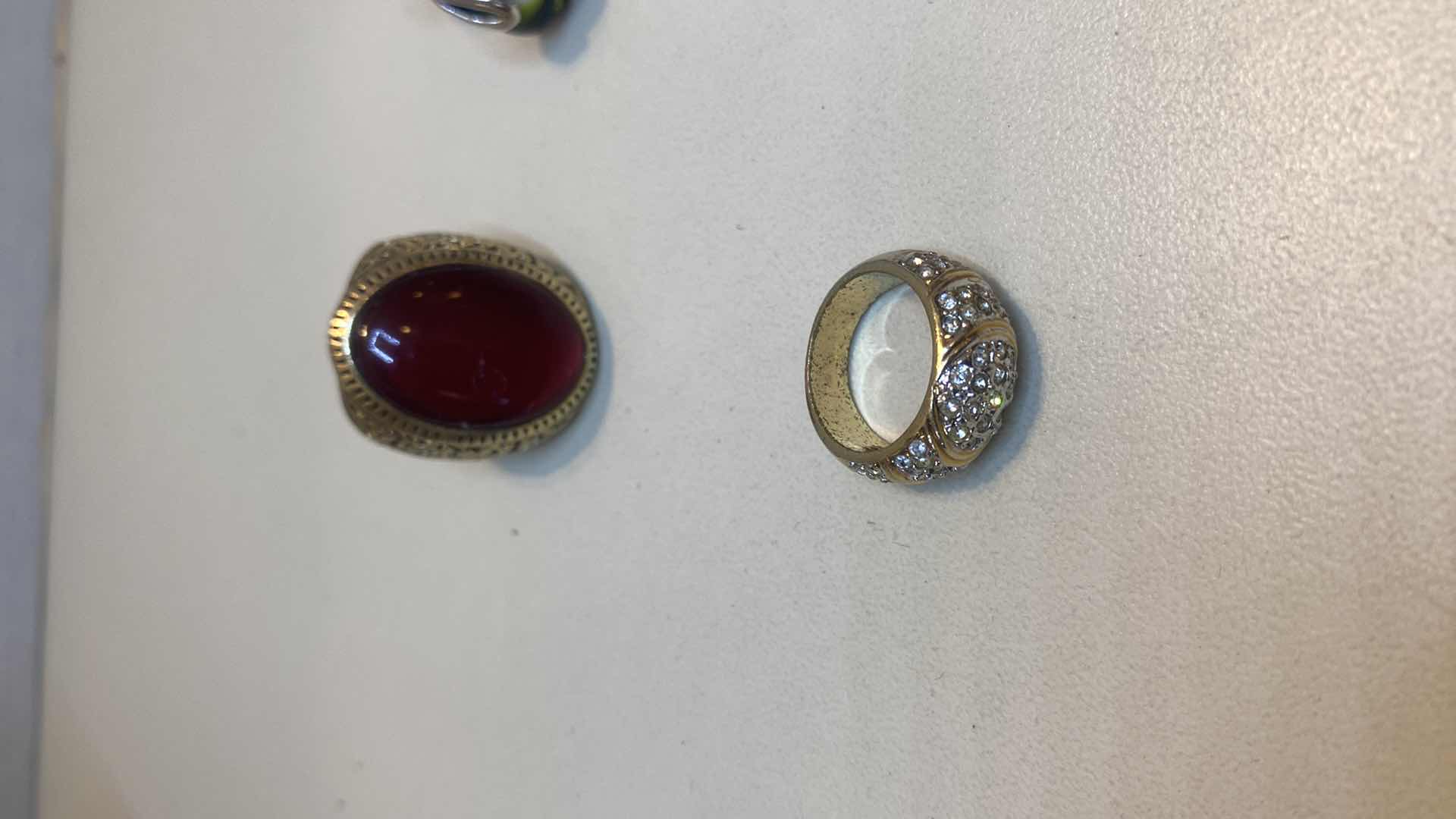 Photo 1 of 6 - FASHION JEWELRY RINGS VARIOUS SIZES