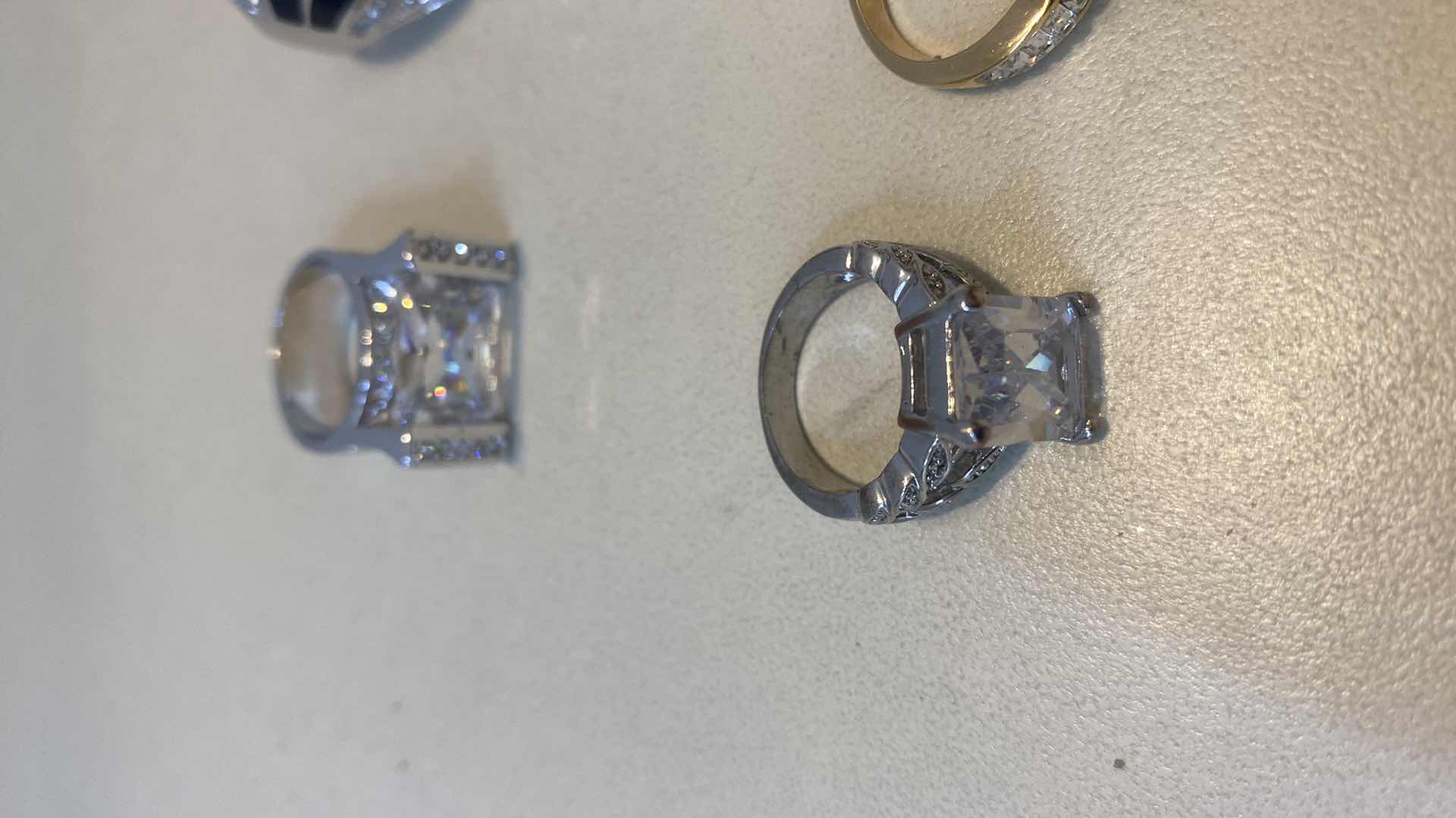 Photo 1 of 6 - FASHION JEWELRY RINGS VARIOUS SIZES