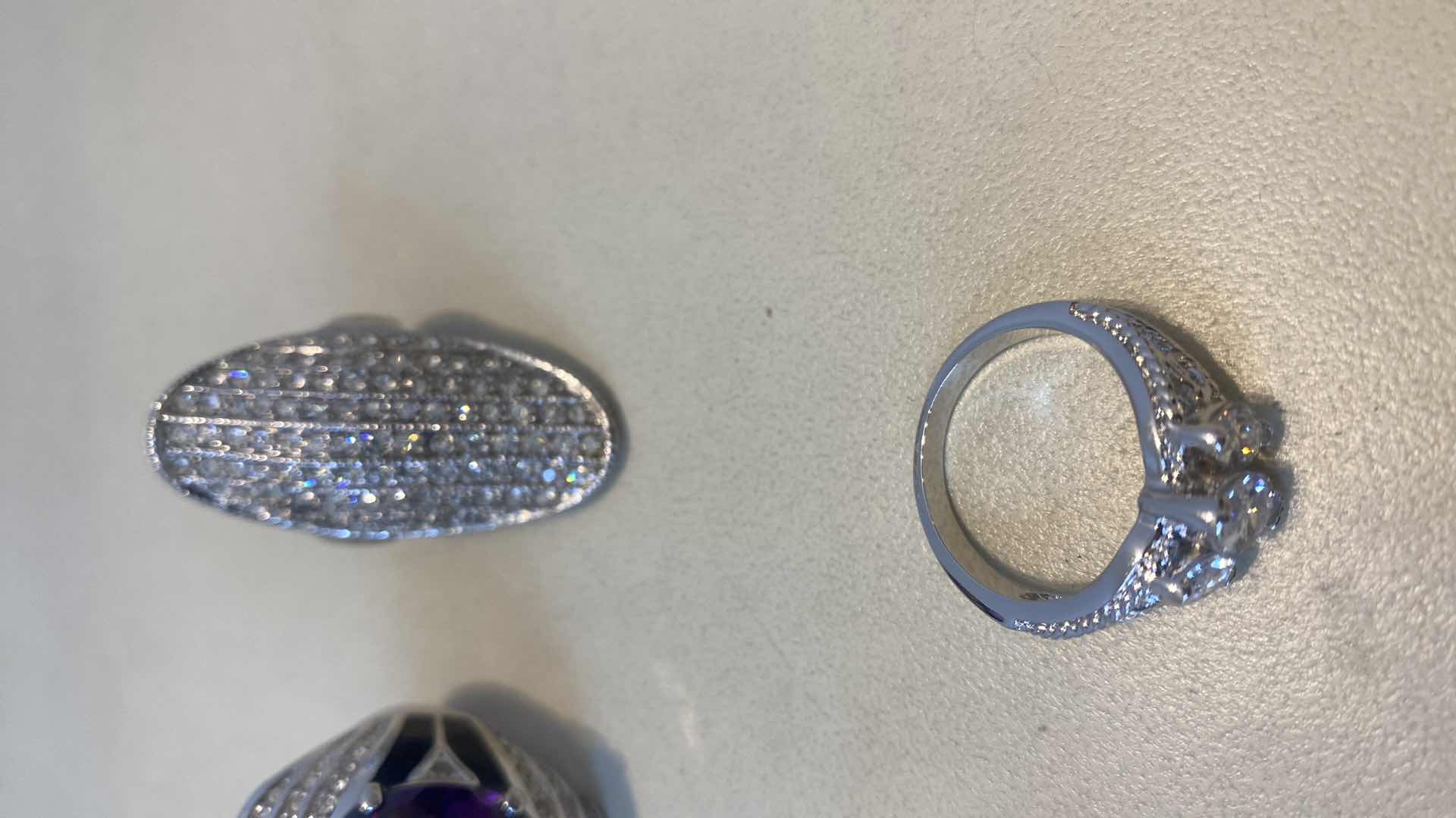 Photo 1 of 6 - FASHION JEWELRY RINGS VARIOUS SIZES