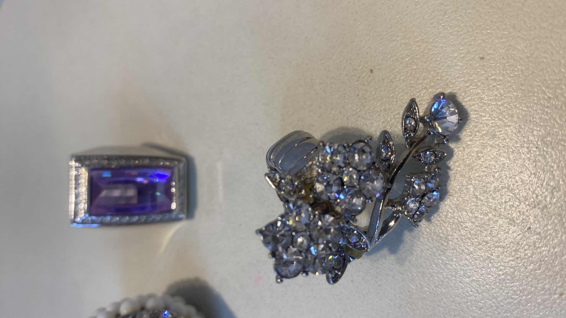 Photo 1 of 6 - FASHION JEWELRY RINGS VARIOUS SIZES