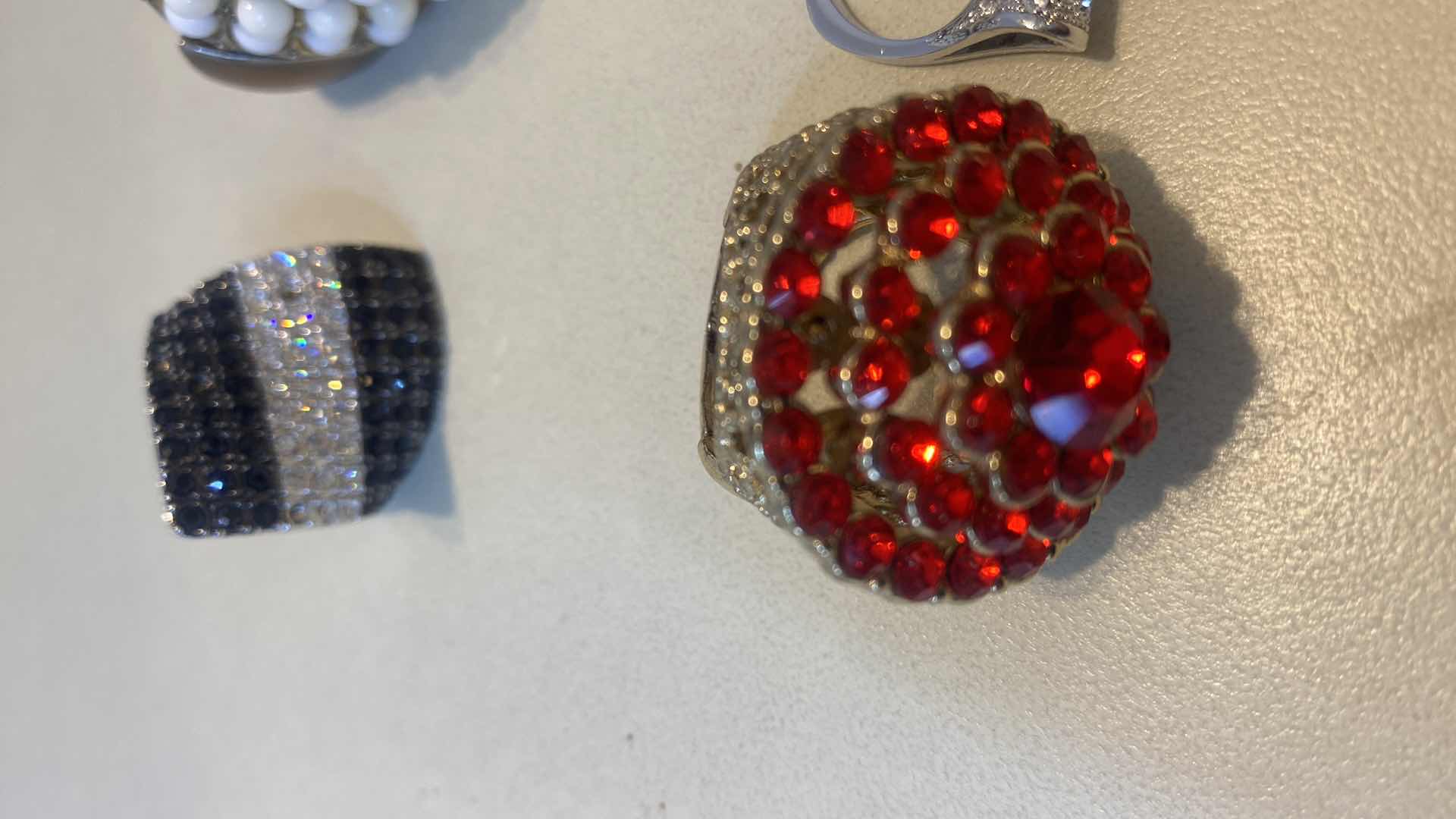 Photo 1 of 6 - FASHION JEWELRY RINGS VARIOUS SIZES